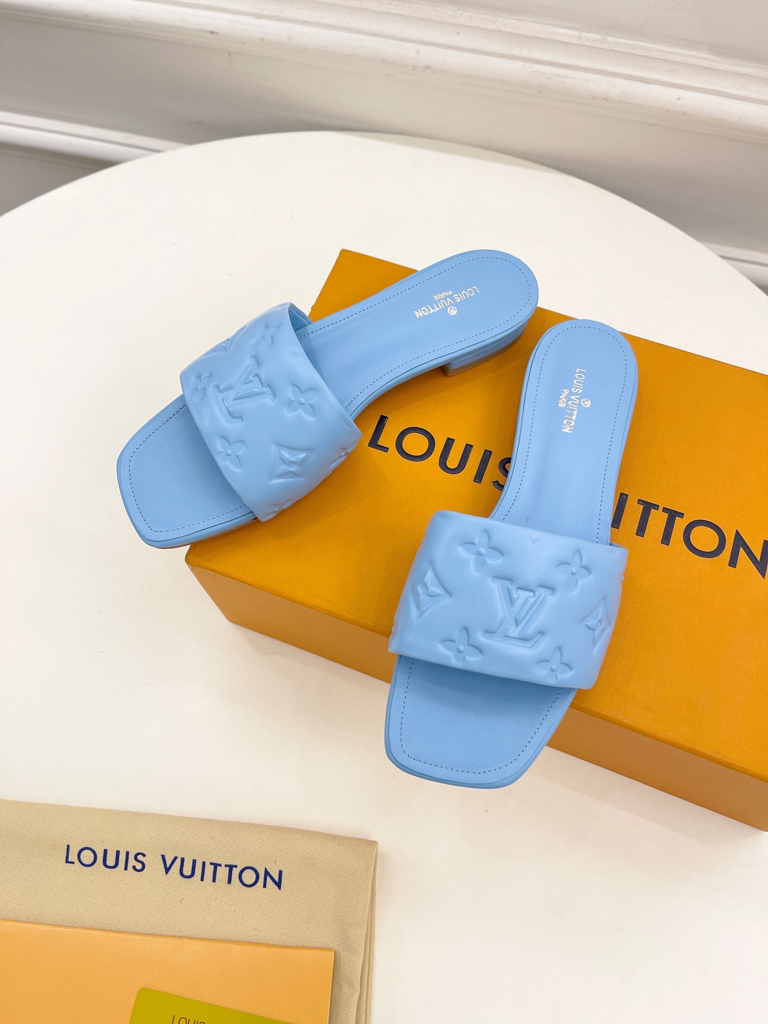 L0vis Vvtt0n Women’s Revival Flat Mule Light Blue For Women LV 1A9P7D