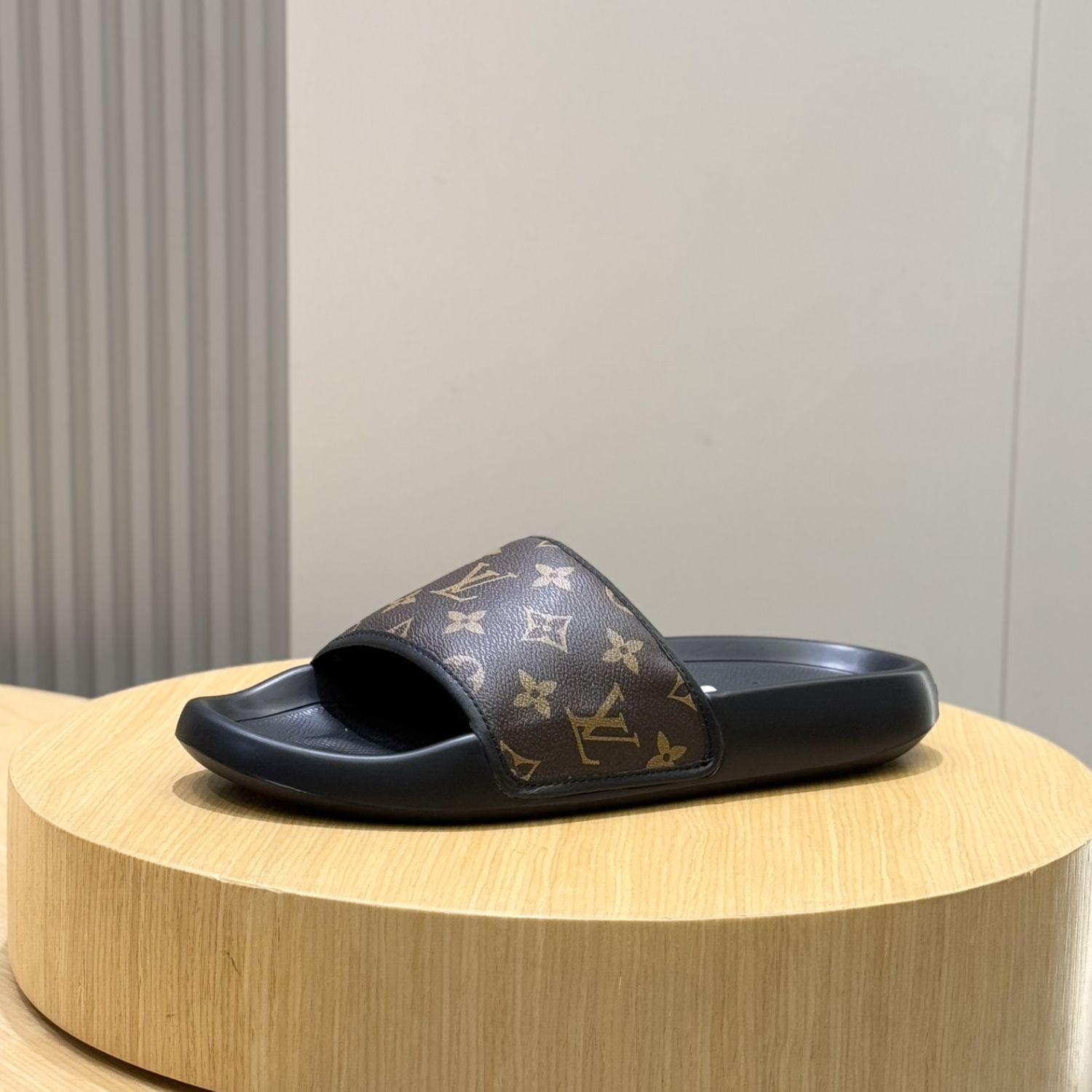 L0vis Vvtt0n Waterfront Mule Macassar For Men – 1AANO9