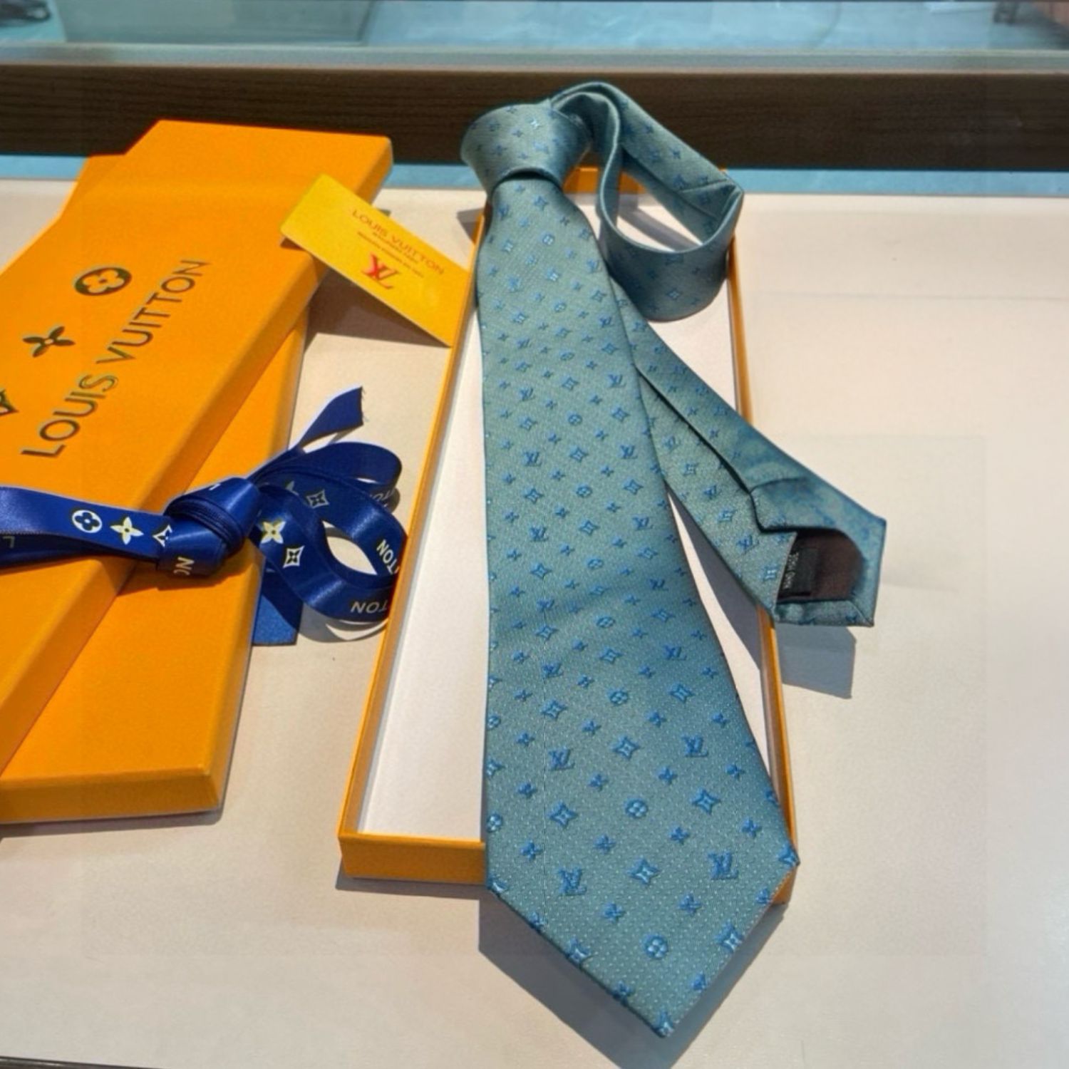 L0vis Vvtt0n Signature Monogram Silk Tie Mint For Men