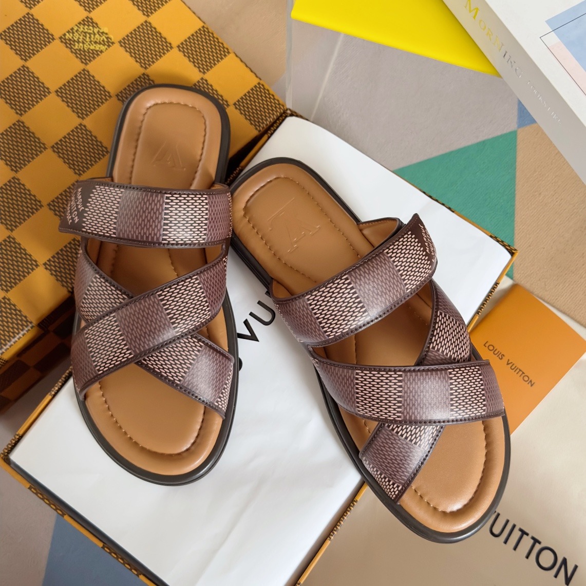 L0vis Vvtt0n LV Venice Mule Ebene For Men 1ACRJH