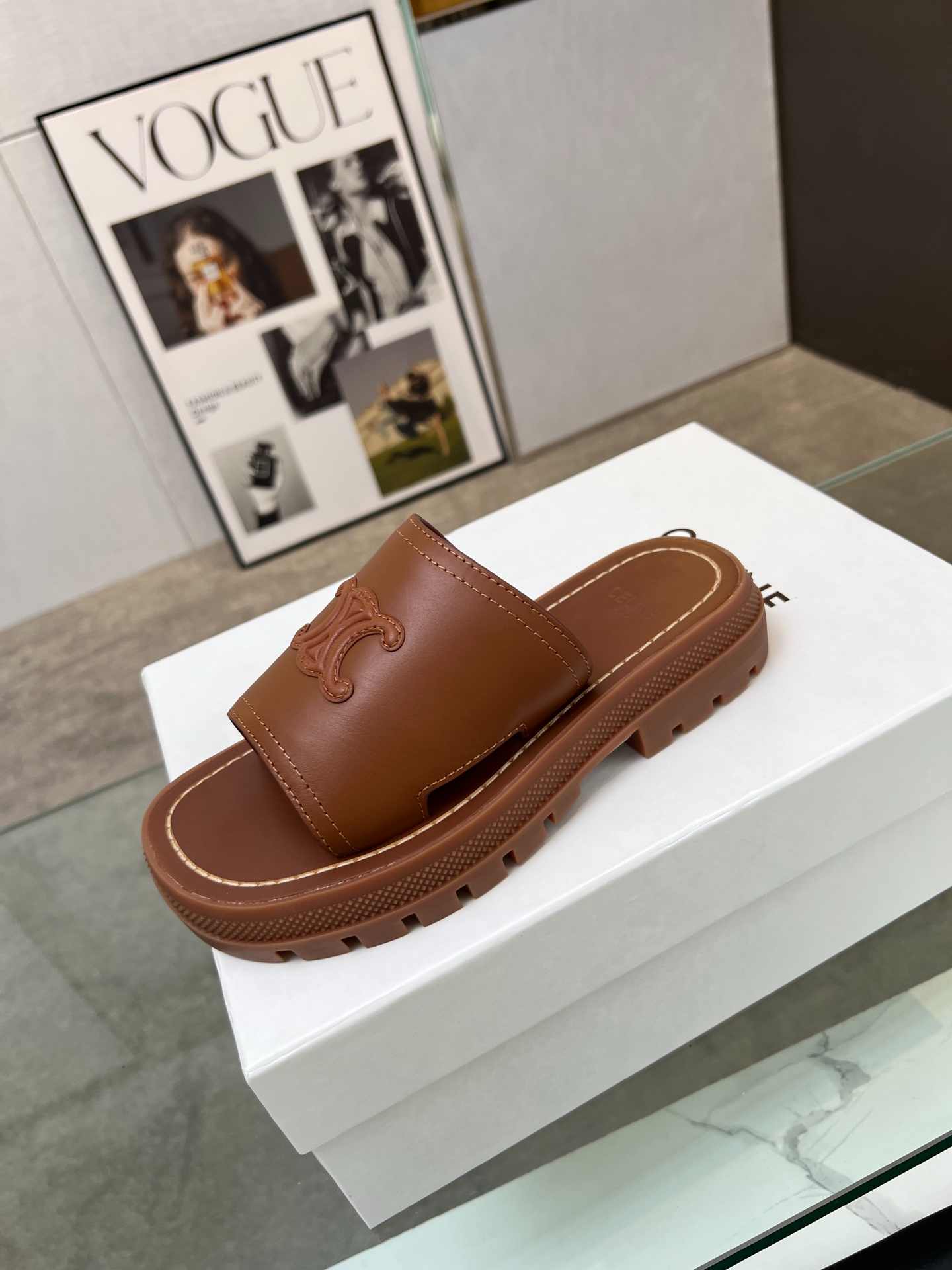 Ce1i*e Clea Triomphe Slide Brown For Women 348513778C.04LU