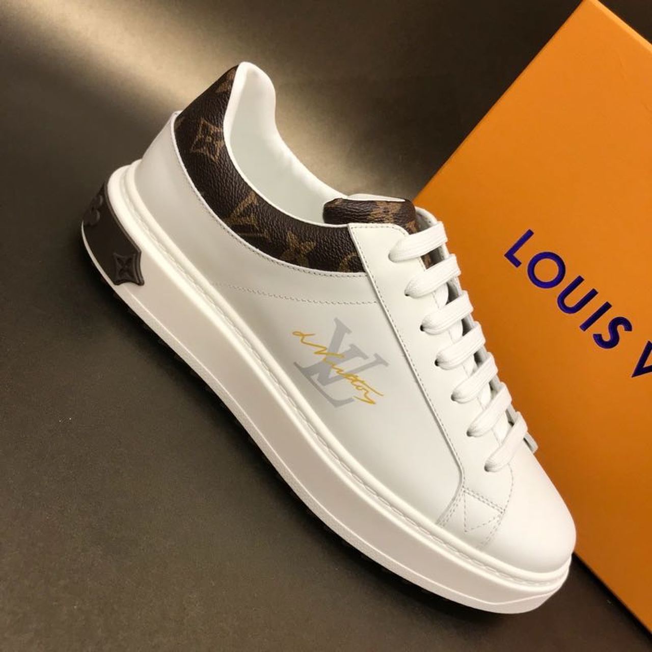 L0vis Vvtt0n Time Out Sneaker Monogram Canvas White/Brown For Women LV