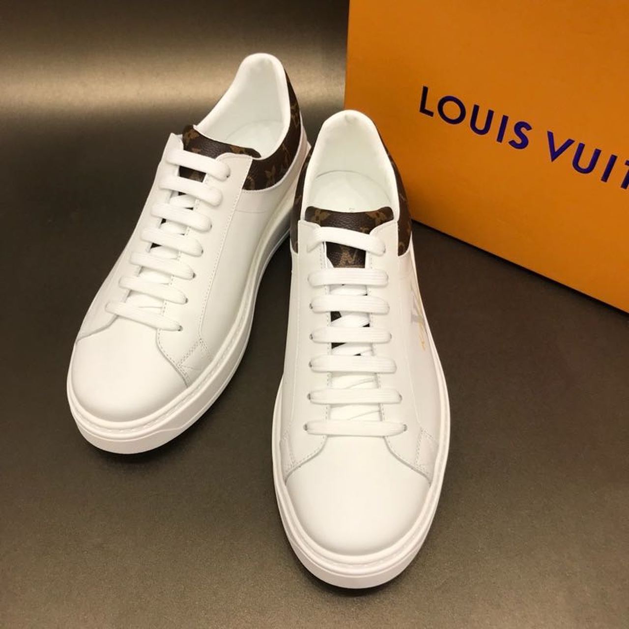 L0vis Vvtt0n Time Out Sneaker Monogram Canvas White/Brown For Women LV