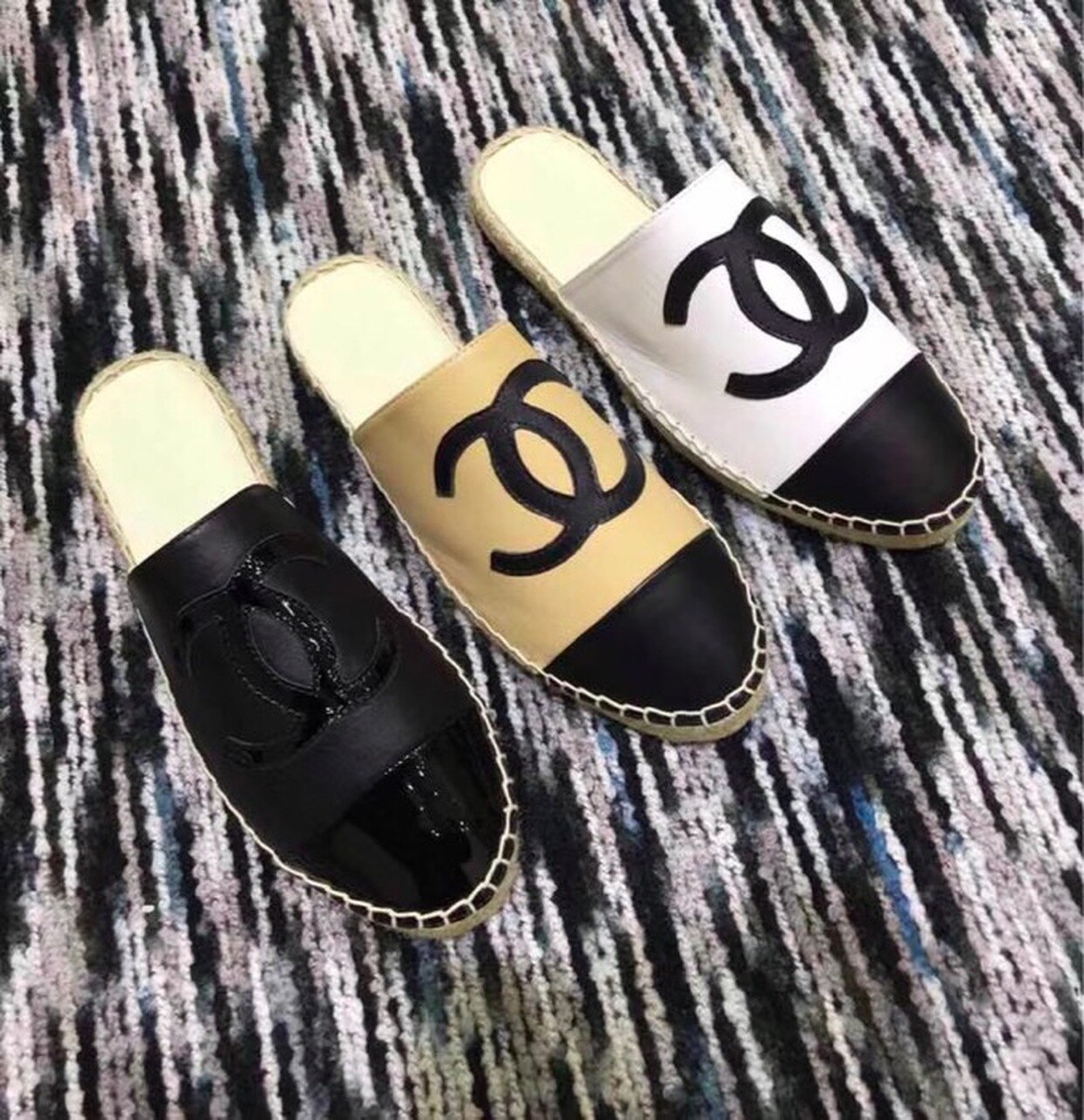 Ch**el Mule Espadrille Slides White/Black For Women, Women’s Shoes