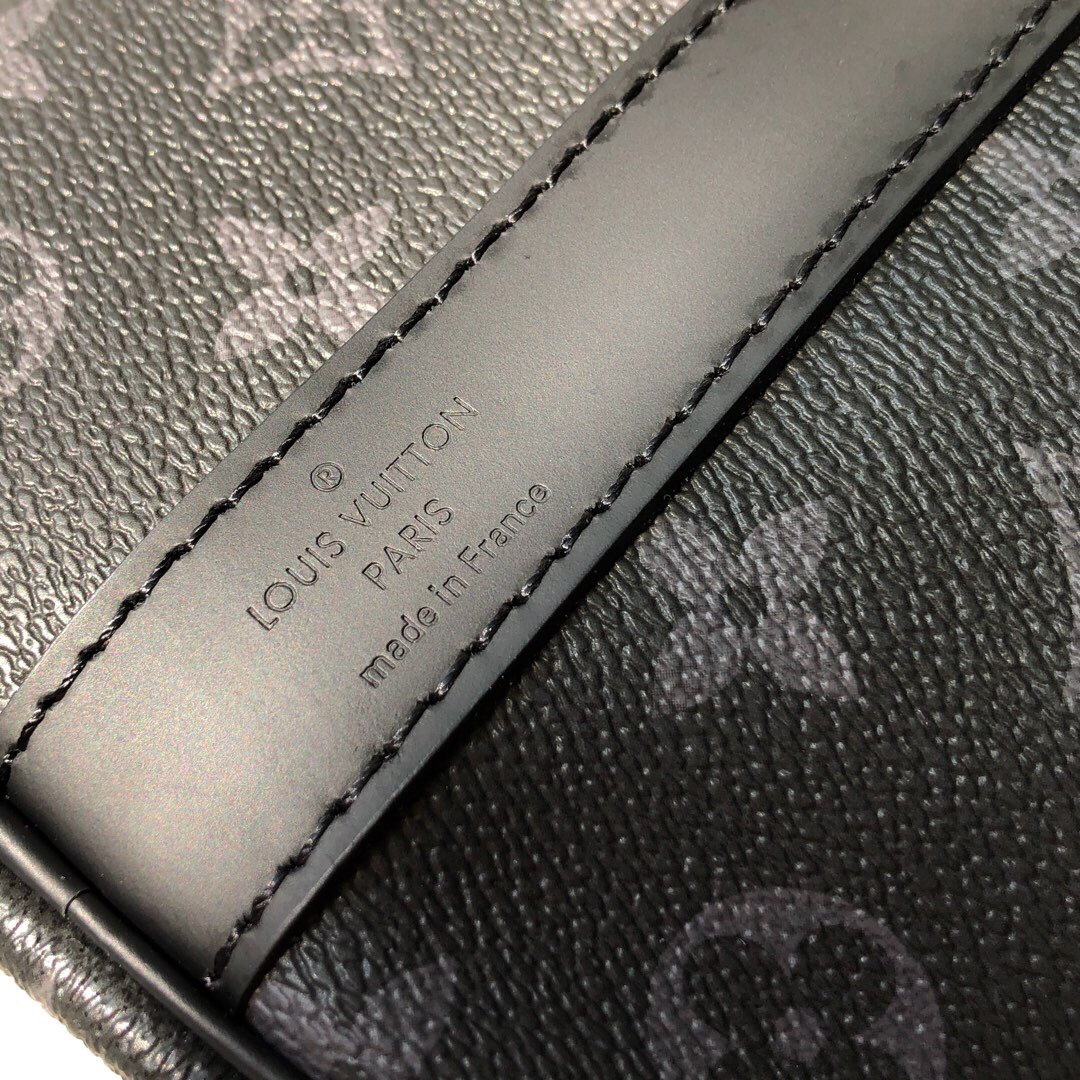 L0vis Vvtt0n Keepall Bandouliere 55 Monogram Eclipse Canvas 21.7in/55cm LV M40605