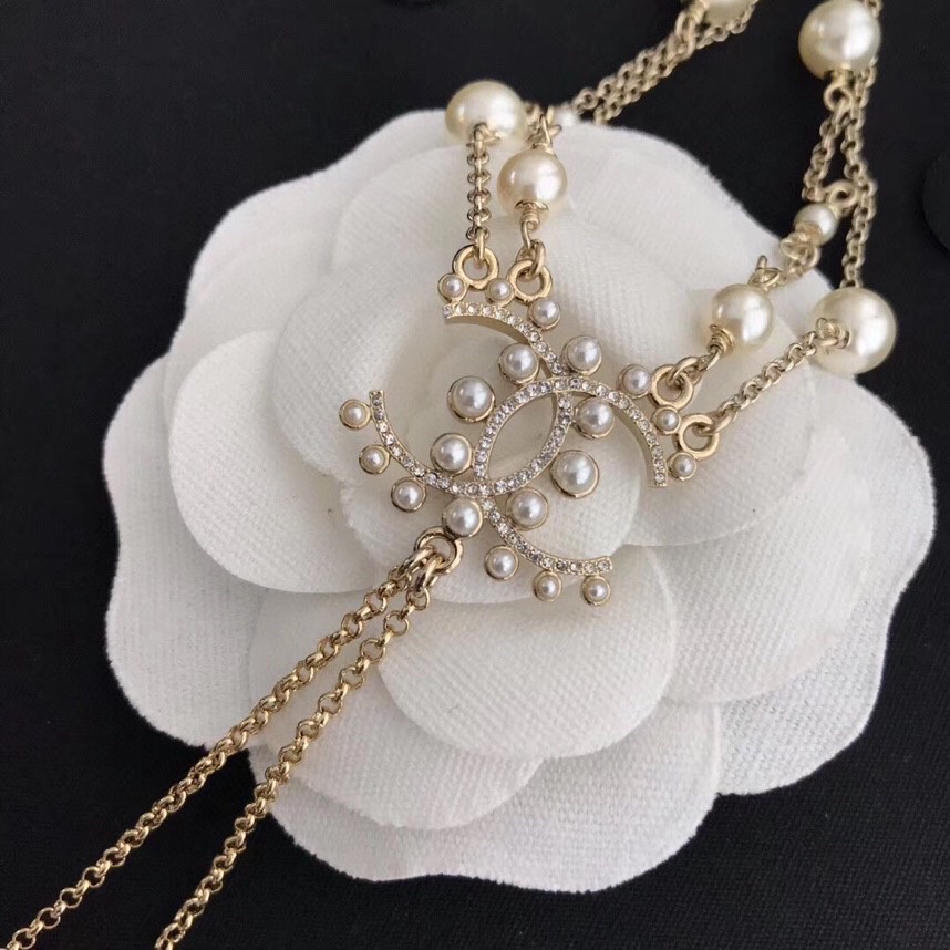 Ch**el Necklace