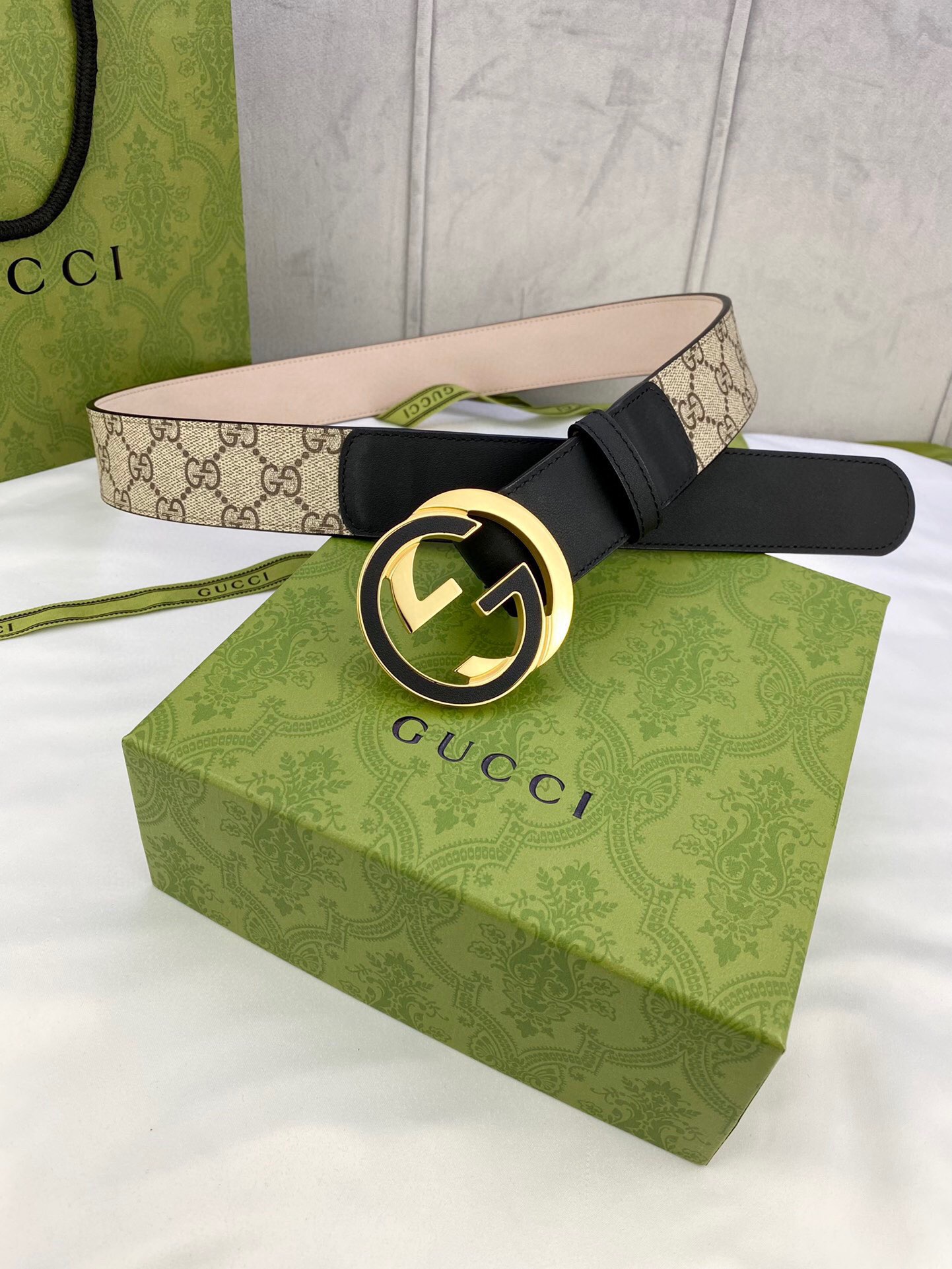 Gvc*1 GG Svp*me Belt With Interlocking G Buckle Beige/Ebony GG Svp*me And Black For Women, Women Belt