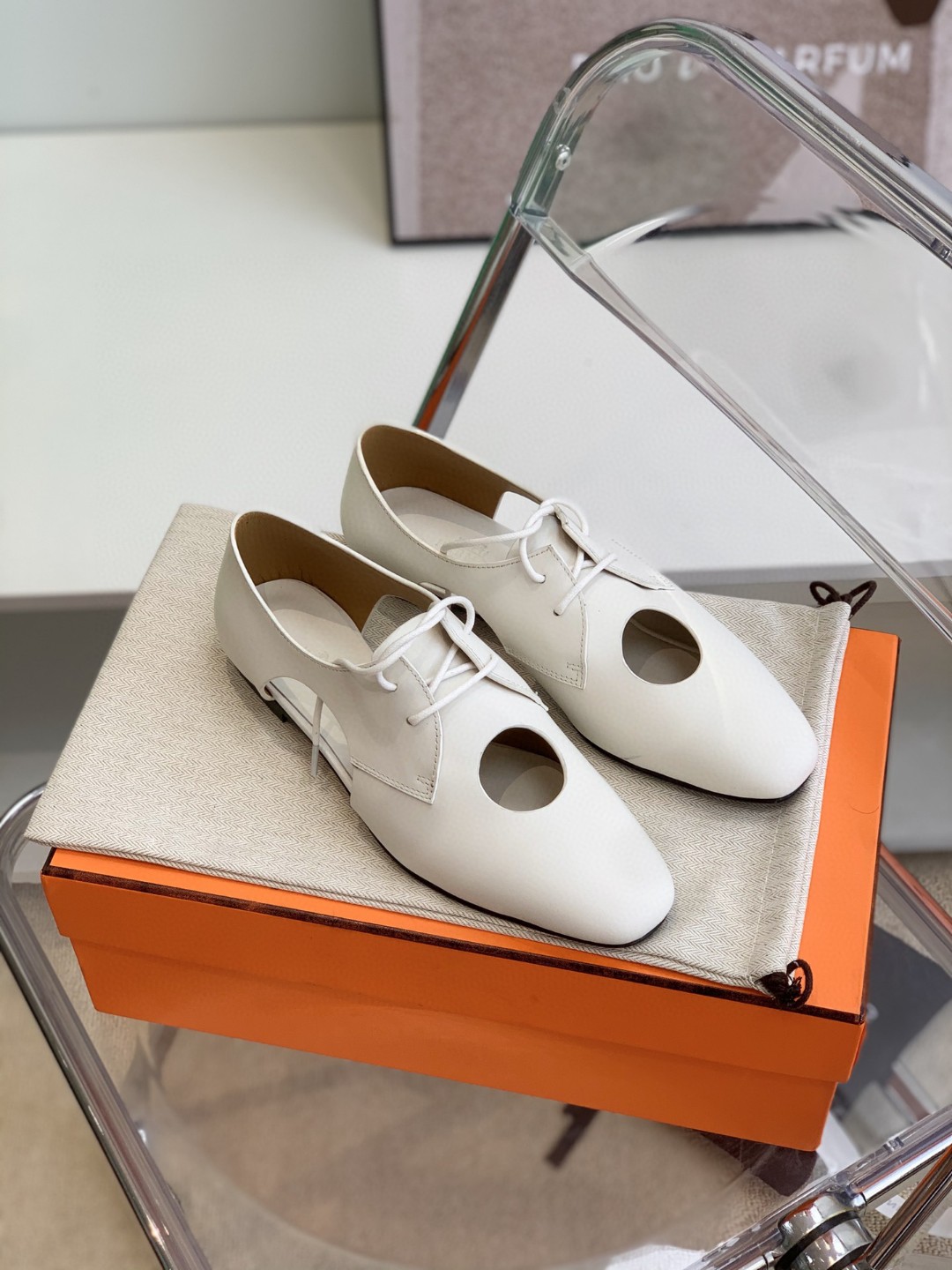 H**me5 Epoca Oxford Shoe White For Women, Women’s Shoes H221024Z 90360