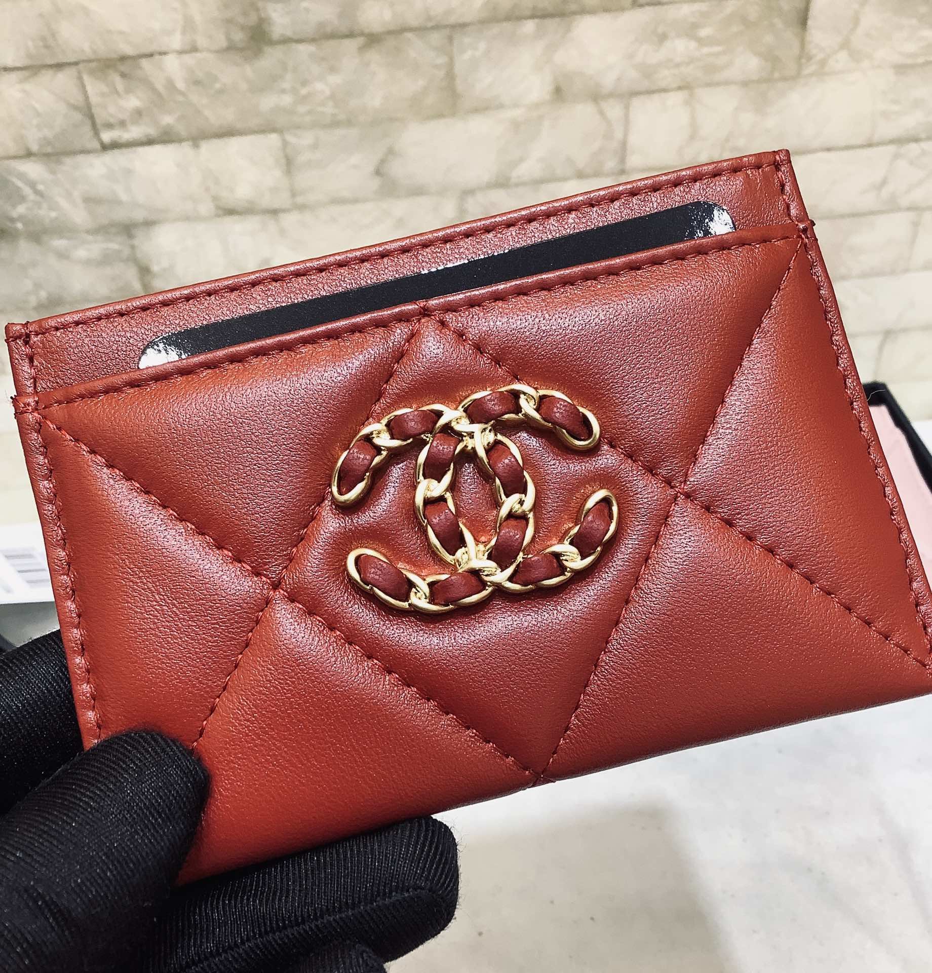 Ch**el CO-CO 19 Card Holder Wallet 11cm/4.3in Gold Toned Hardware For Women Red