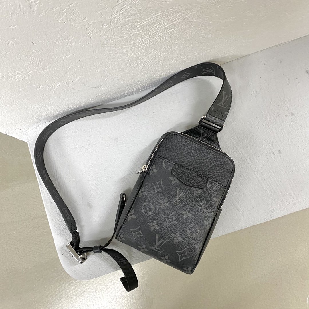 L0vis Vvtt0n Outdoor Slingbag Taigarama Noir Black For Men, Men’s Bags, Crossbody Bags 8.3in/21cm LV M30741