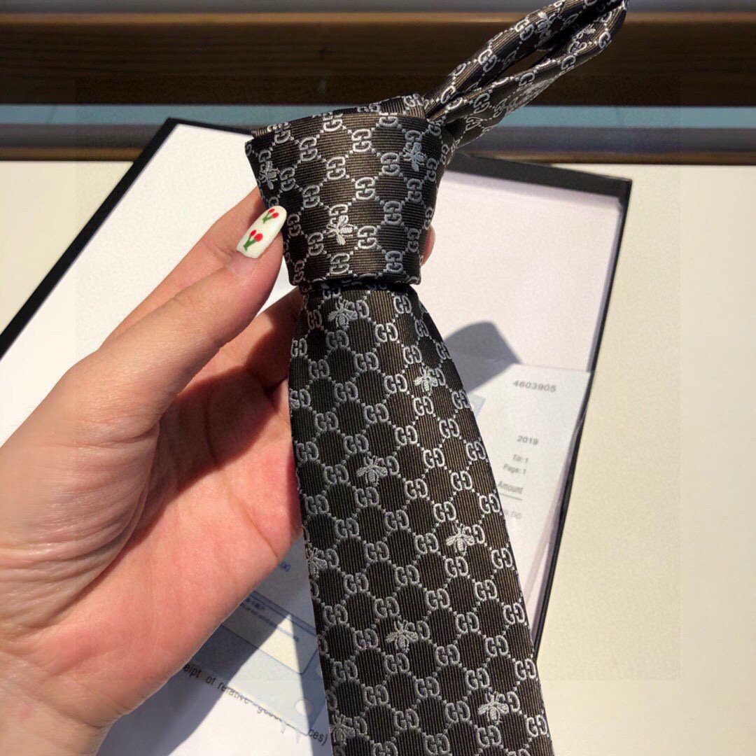 Gvc*1 GG Bees Silk Tie Black GG Men Tie  ‎545078 4E002 1062