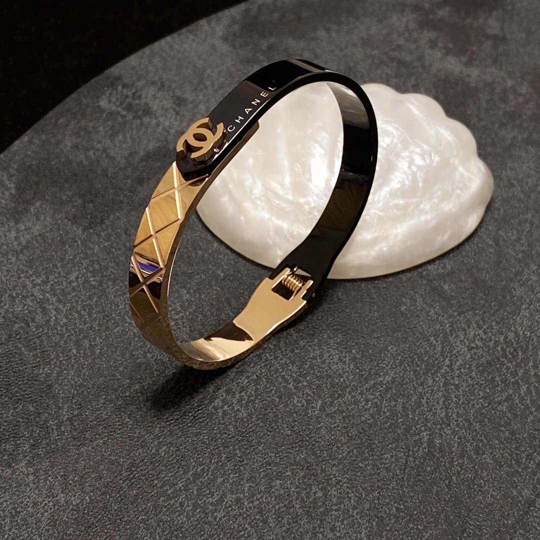 Ch**el Bracelet