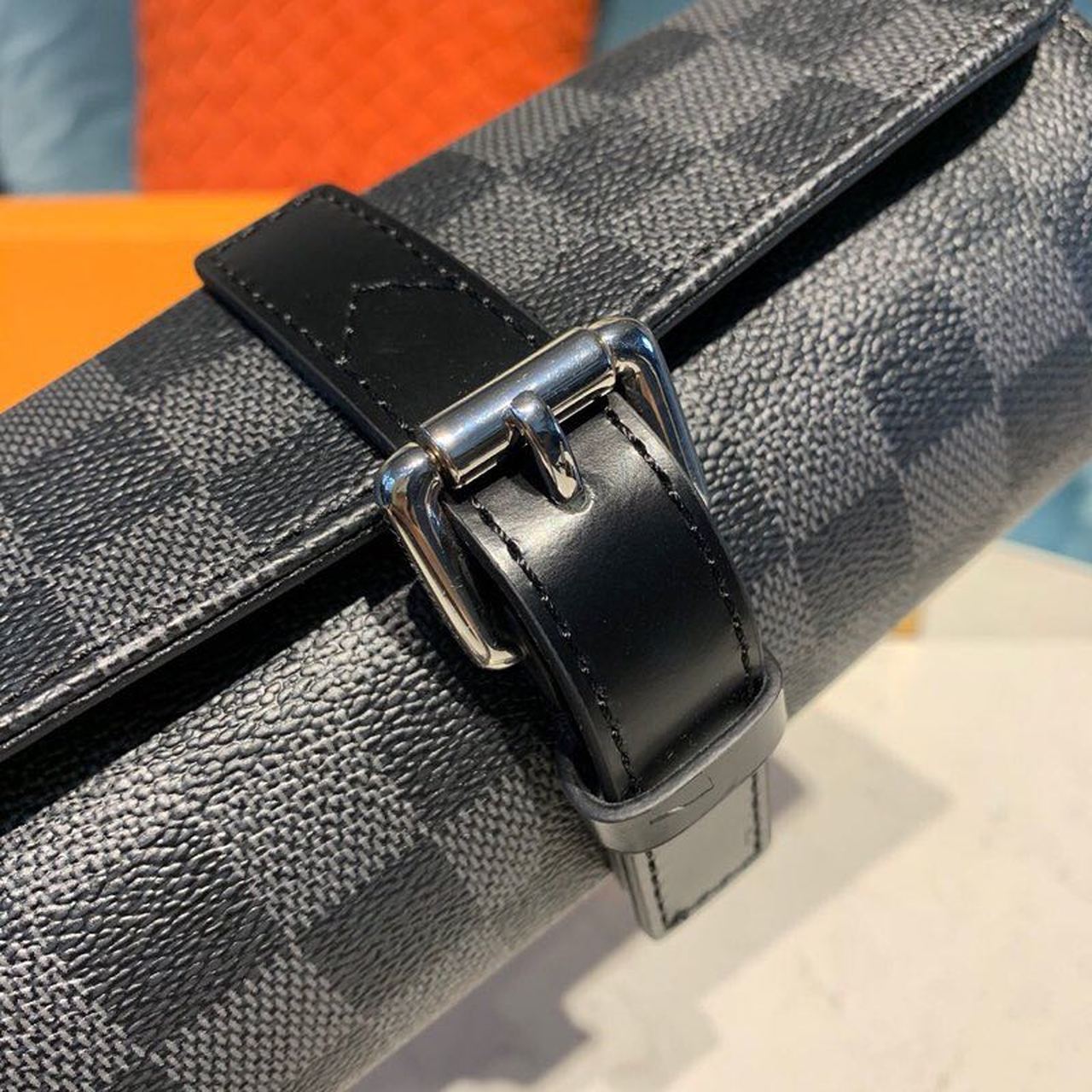 L0vis Vvtt0n 3 Watch Case Damier Graphite Canvas For Men, Men’s Bags, Travel Bags 7.9in/20cm LV N41137