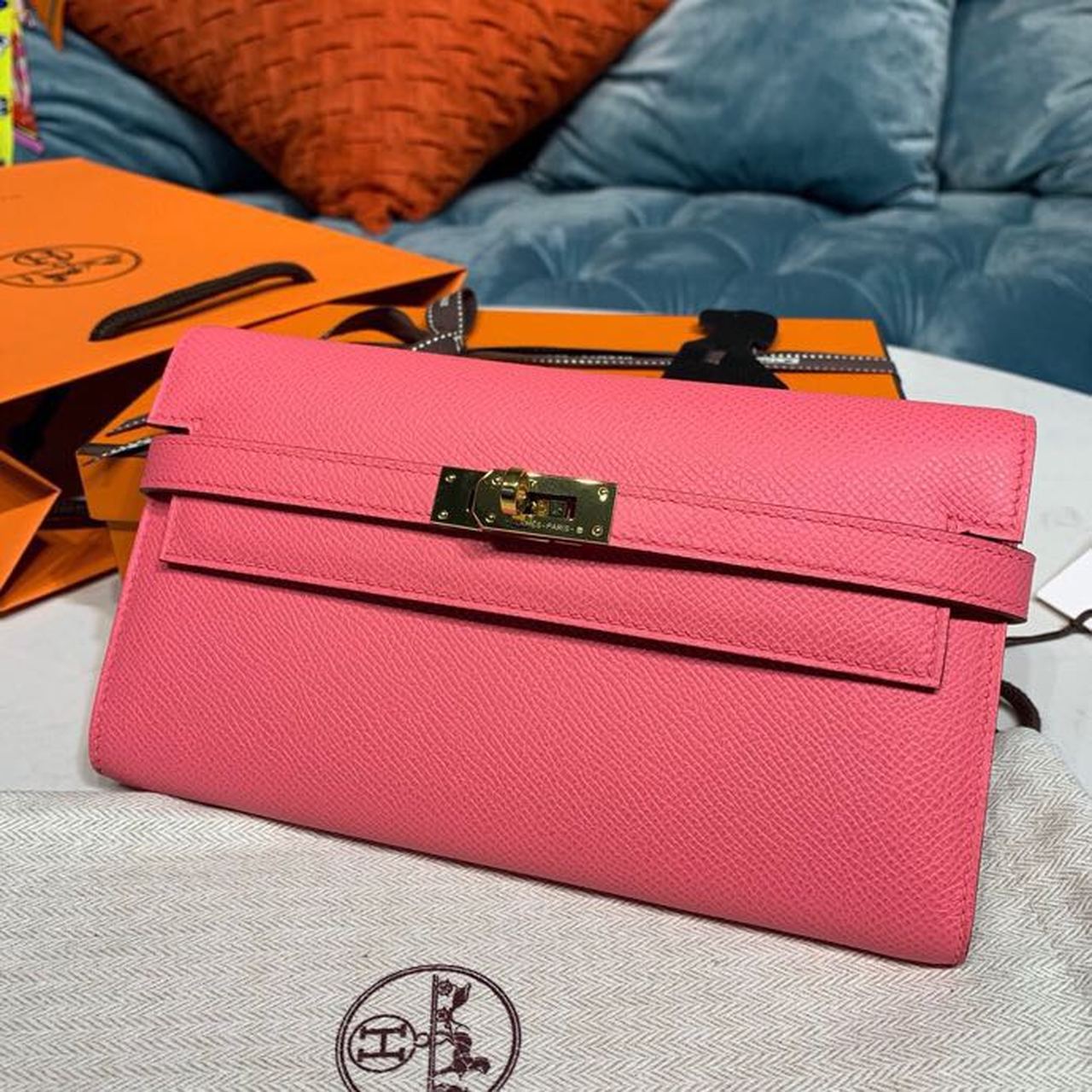 H**me5 Kelly Wallet To Go Woc Pink With Gold Toned Hardware Bag For Women 8.2in/21cm