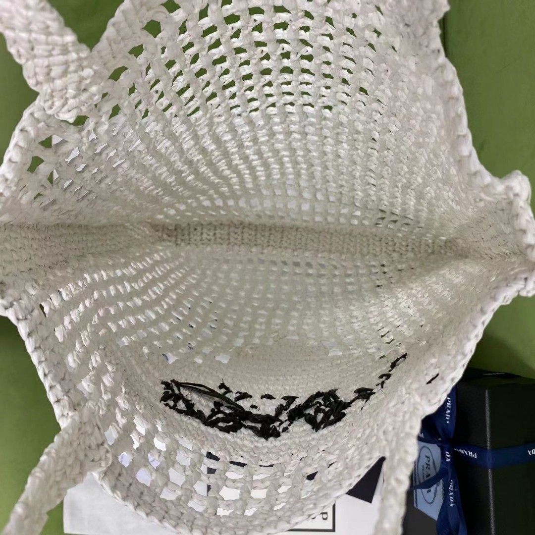 Pra*a Raffia Tote Bag White For Women, Women’s Bags 14.9in/38cm 1BG393_2A2T_F0009_V_OOO