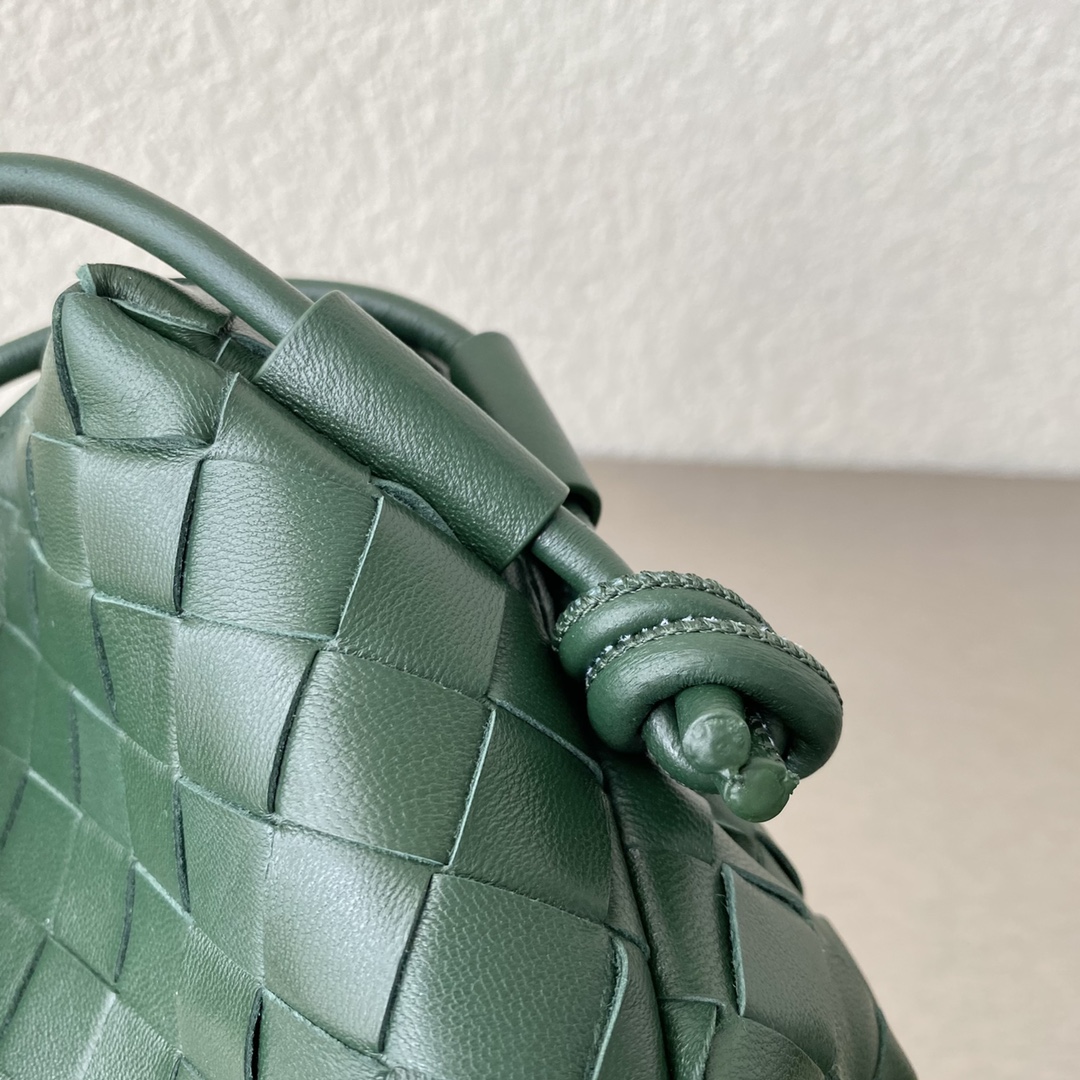 B0tt*ga Ven*ta Mini Loop Camera Bag Dark Green, For Women, Women’s Bags 6.7in/17cm