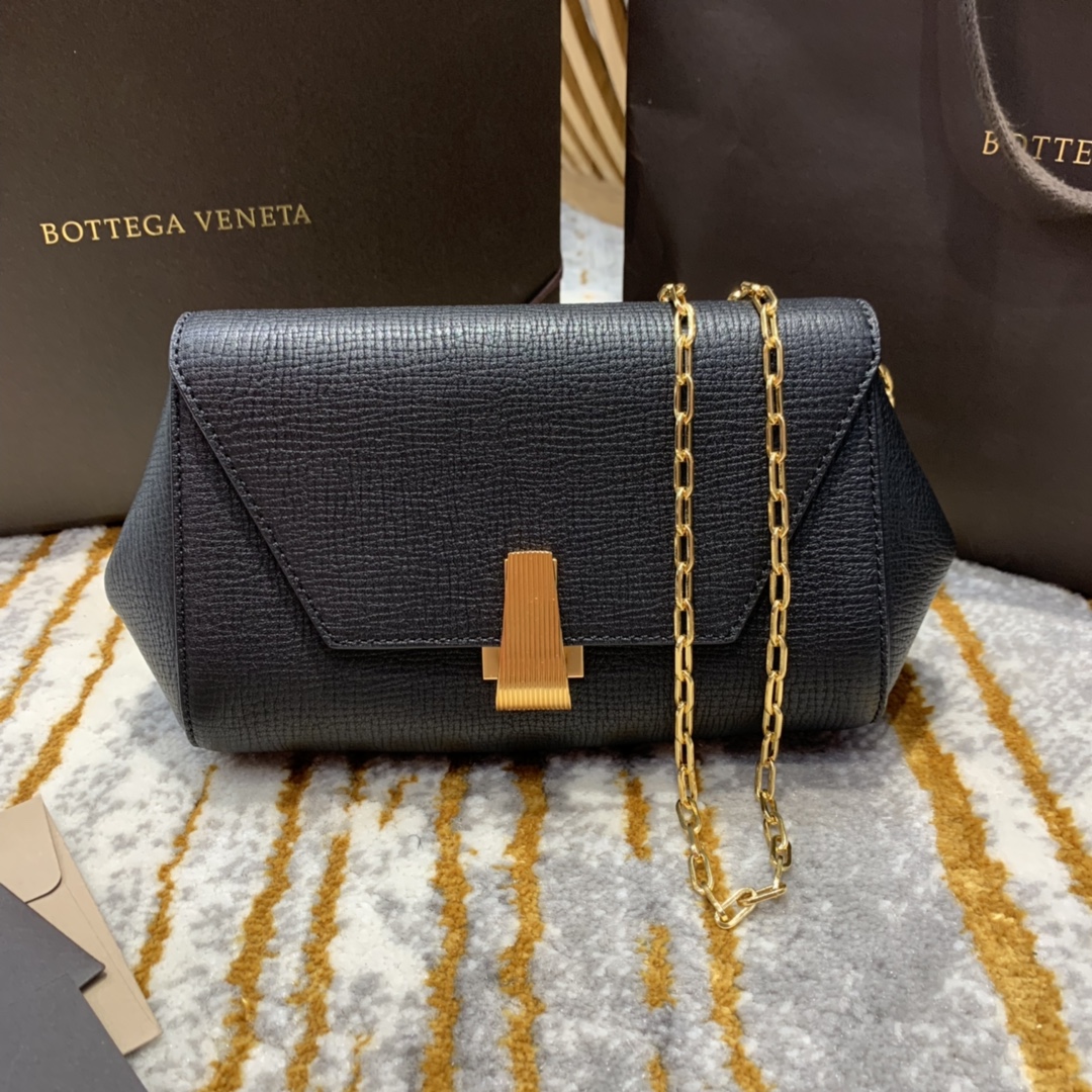 B0tt*ga Ven*ta Mini Angle Palmellato Bag Black, For Women, Women’s Bags 7.5in/19cm