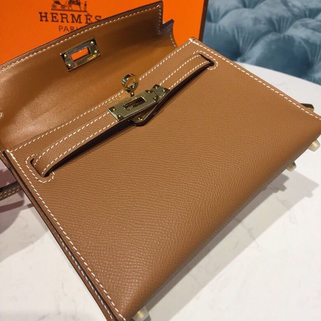 H**me5 Mini Kelly Gold For Women Gold Toned Hardware 7.5in/19cm