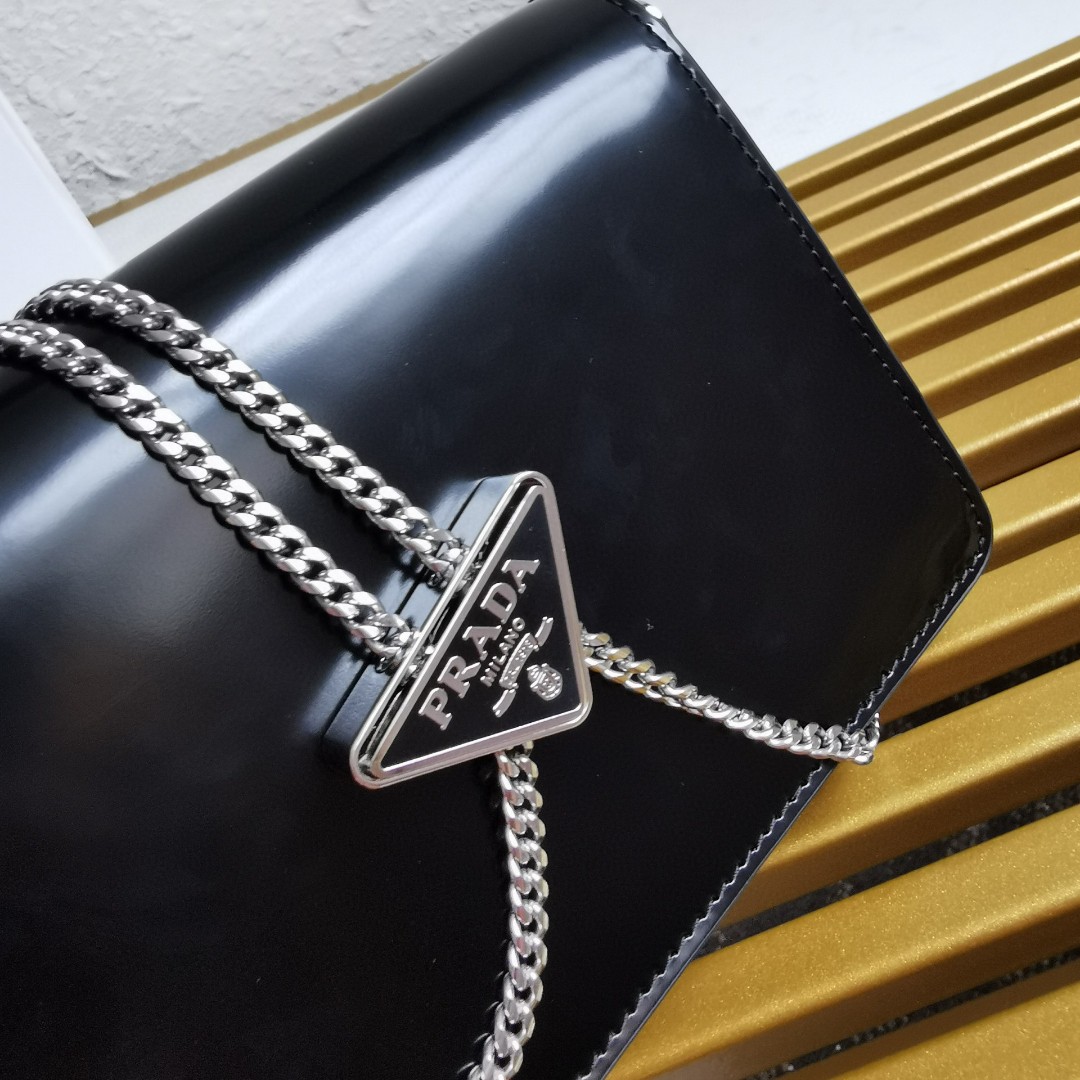 Pra*a Brushed Shoulder Bag Black For Women, Women’s Bags 6.7in/17cm