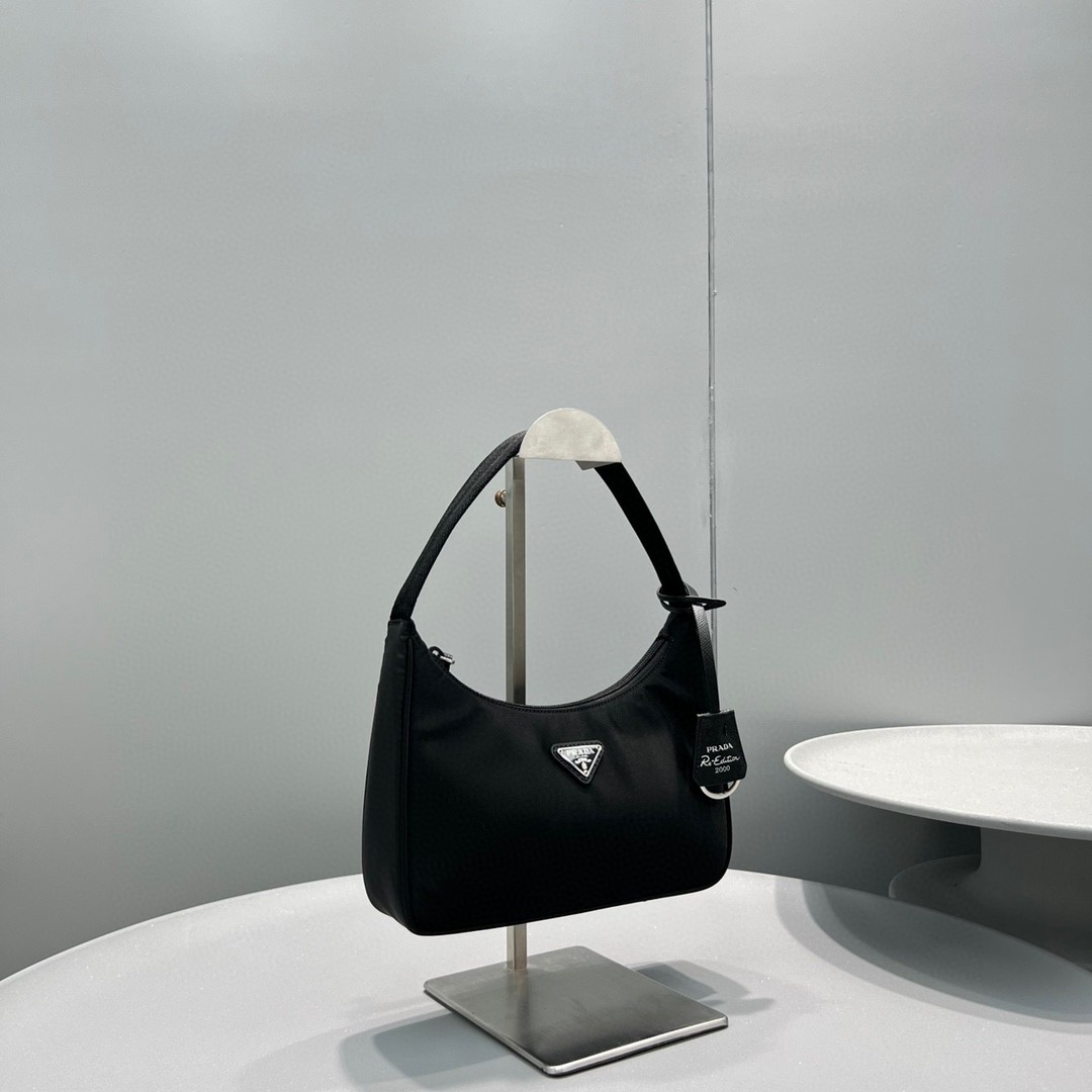 Pra*a Re-Nylon Re-Edition 2000 Mini-Bag Black For Women, Women’s Bags 8.6in/22cm 1NE515_RDH0_F0002