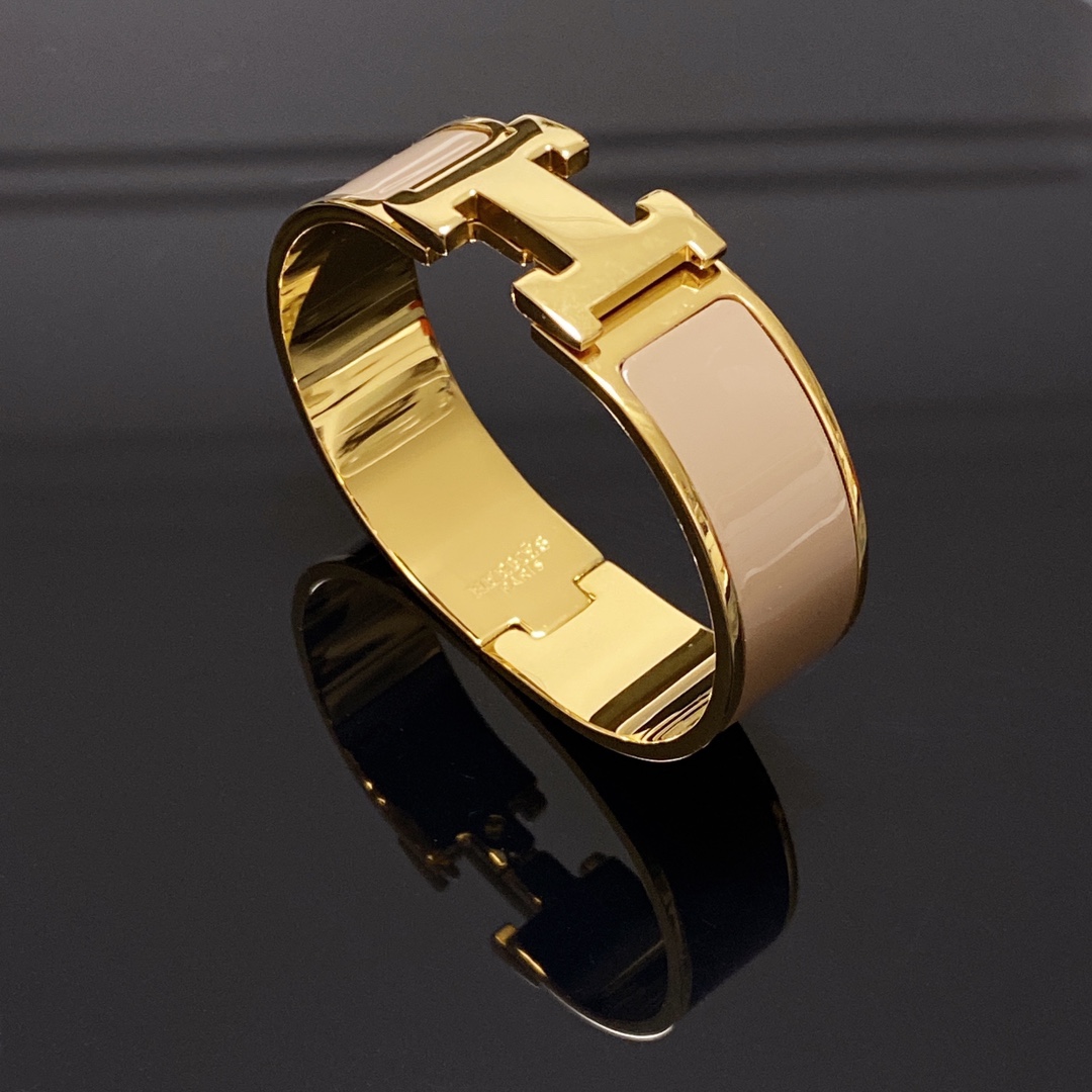 H**me5 Bracelet
