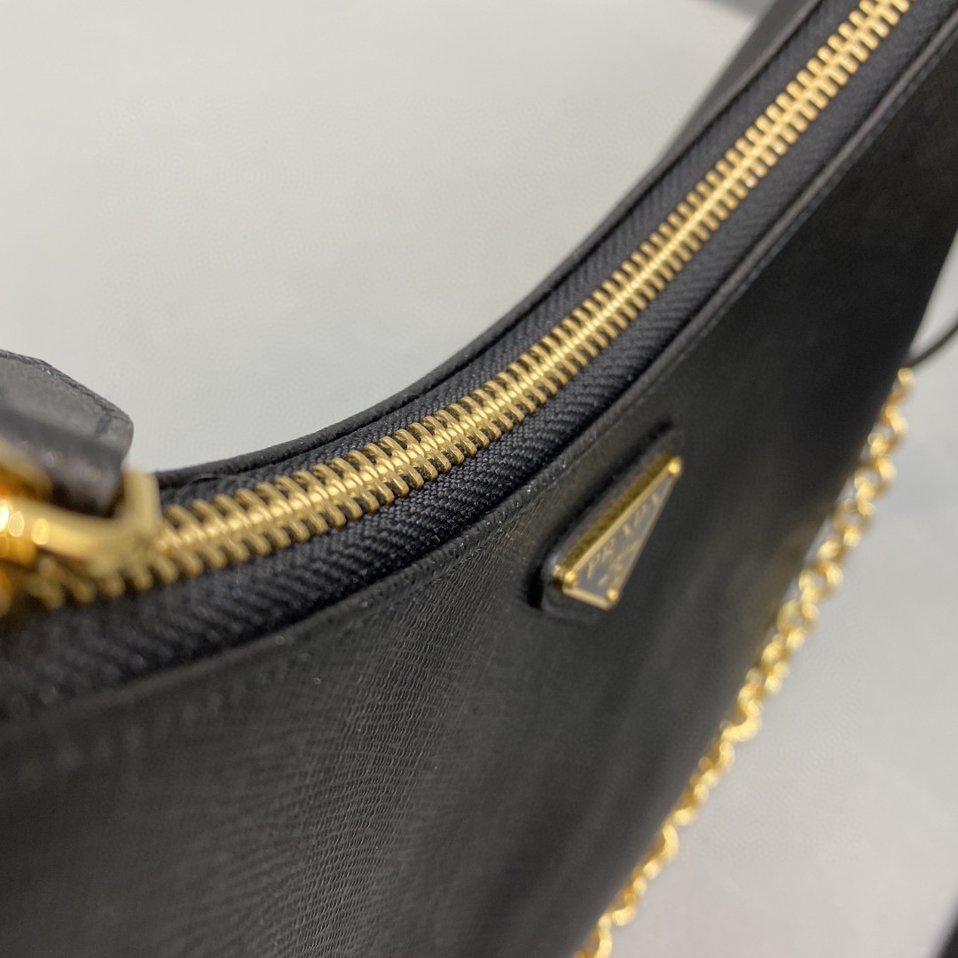 Pra*a Re-Edition 2005 Saffiano Shoulder Bag Black For Women, Women’s Bags 9.4in/24cm