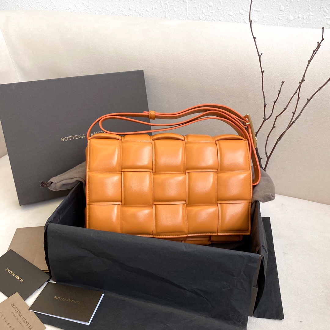 B0tt*ga Ven*ta Padded Cassette Bag For Women 10.2in/26cm In Orange
