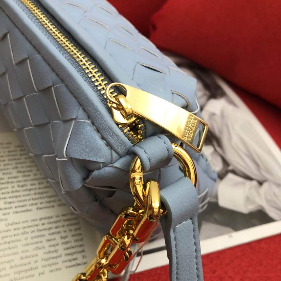 B0tt*ga Ven*ta Crossbody Bag Blue, For Women, Women’s Bags 9.4in/24cm