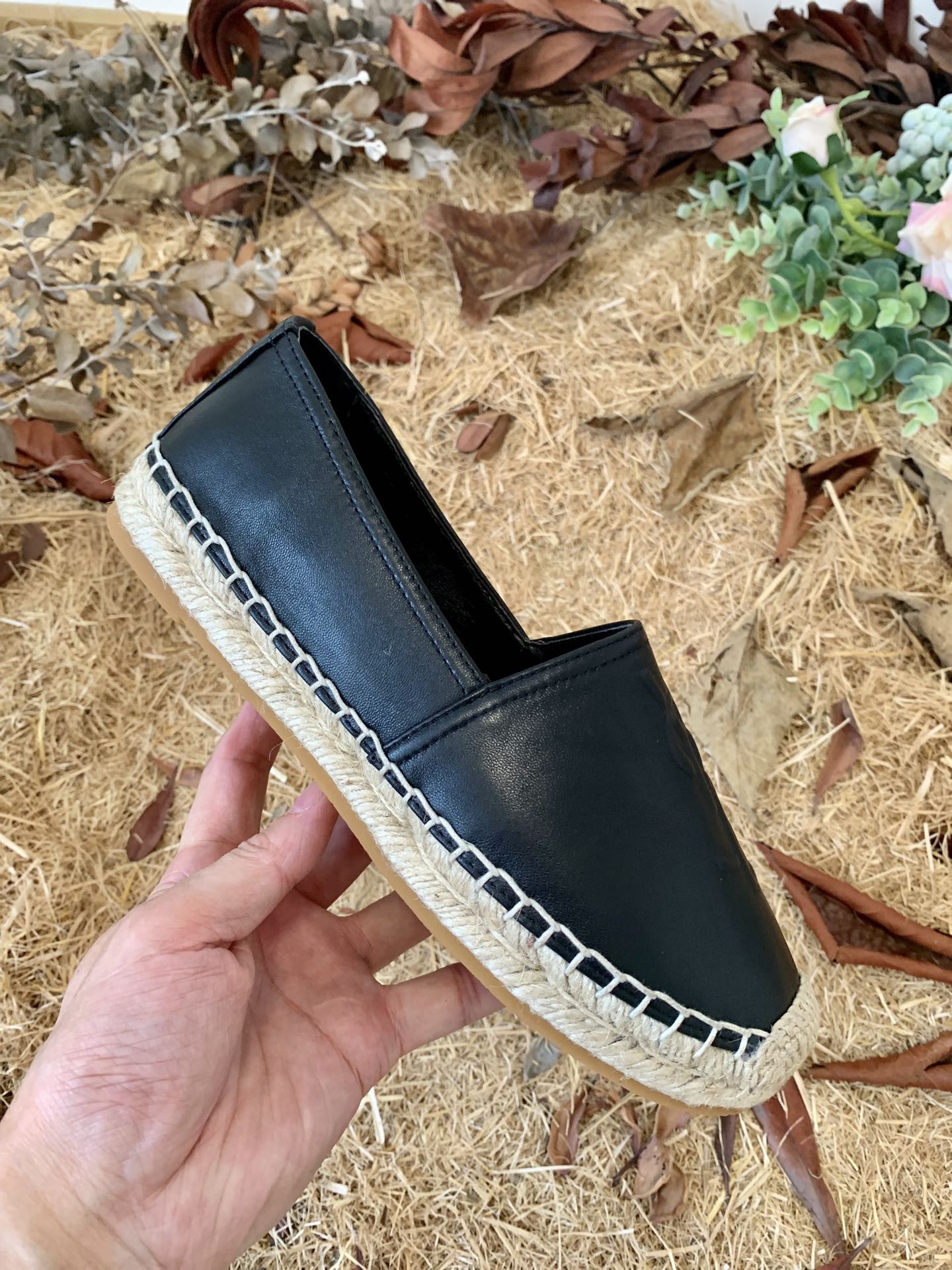 Sa1nt Lau*nt Women’s Y51 Embroidered Espadrilles Black For Women Y51 458573B34001000