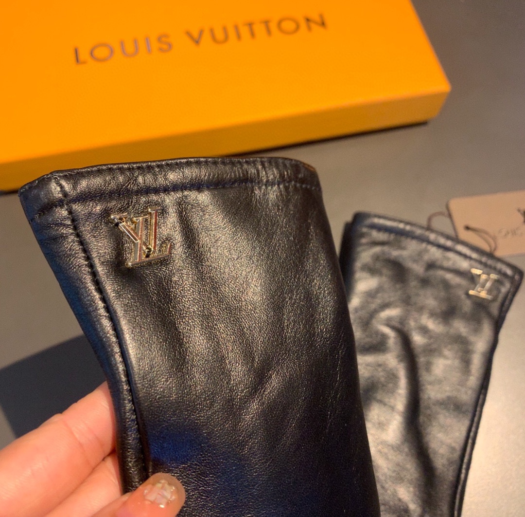 L0vis Vvtt0n Gloves In Black