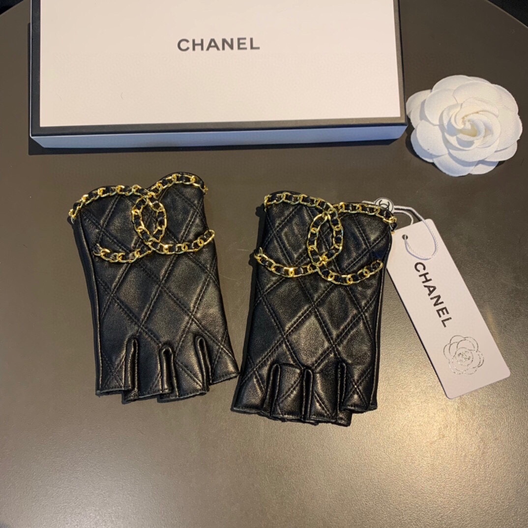 Ch**el Gloves In Black