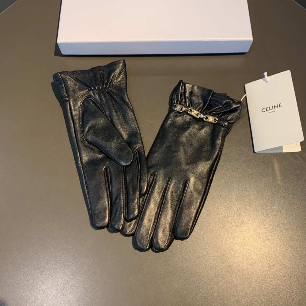 Ce1i*e Triomphe Gloves In Black