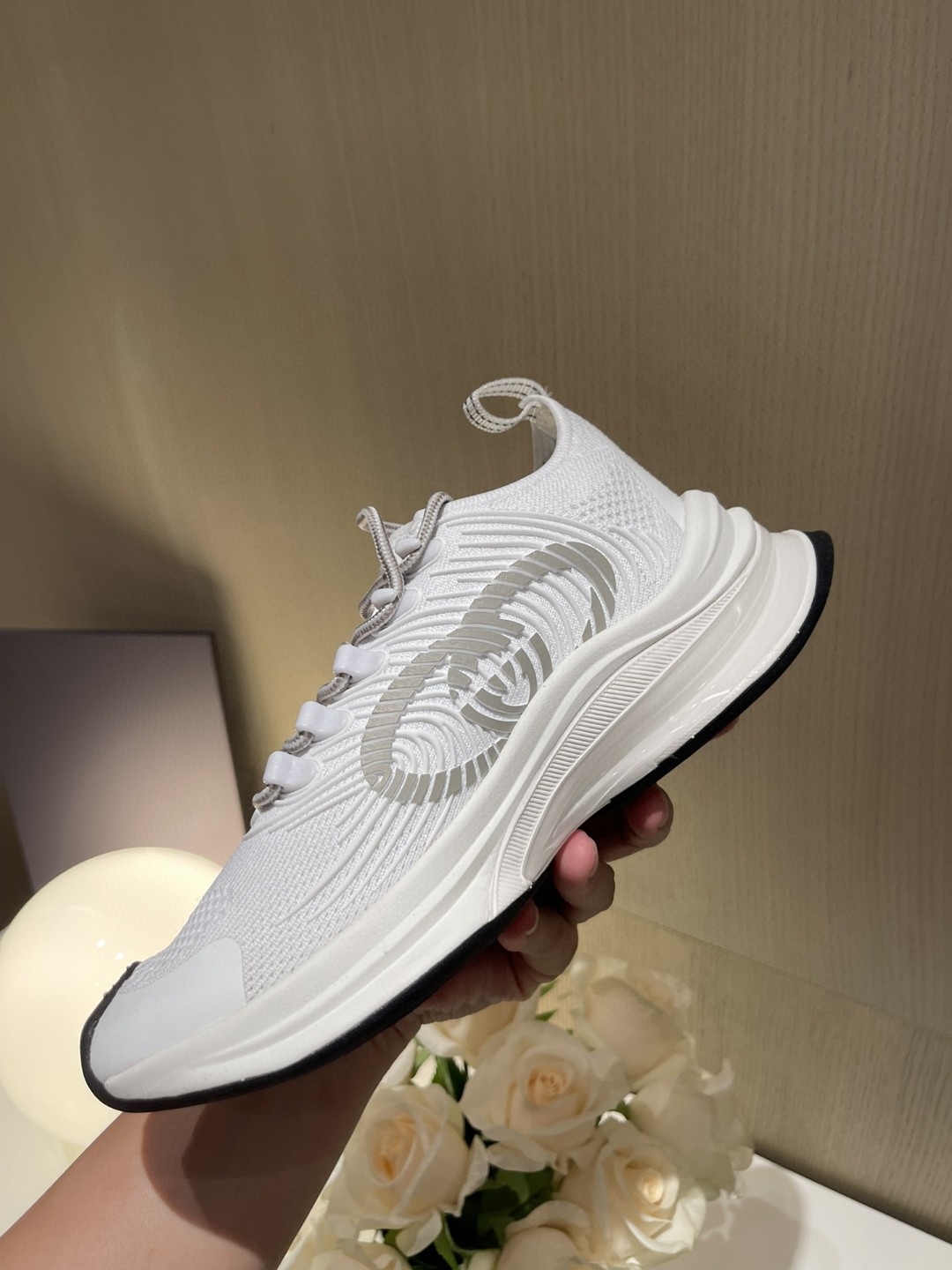 Gvc*1 Run Men’s Sneaker White For Men 680893 USM10 8475