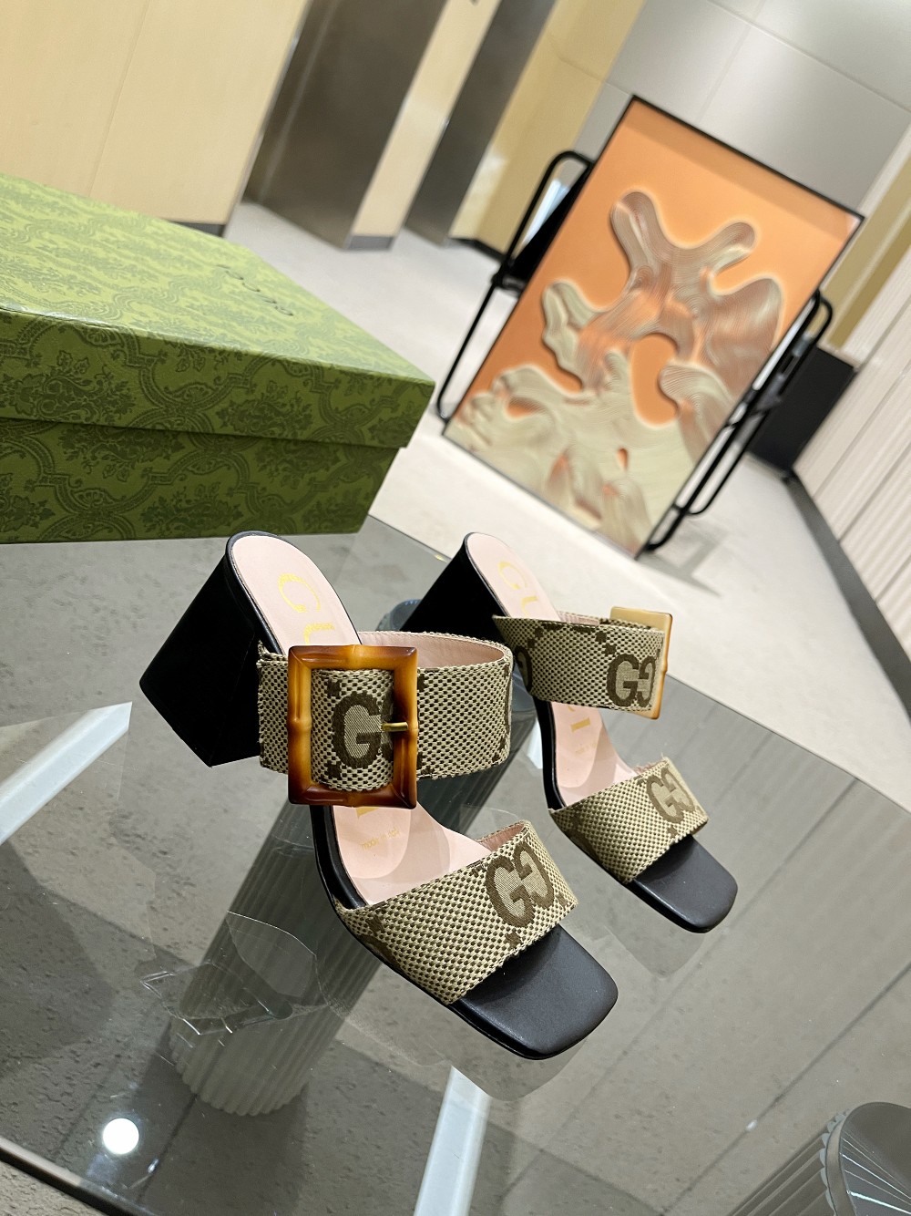 Gvc*1 Women’s Sandal With Bamboo Buckle Beige For Women GG‎