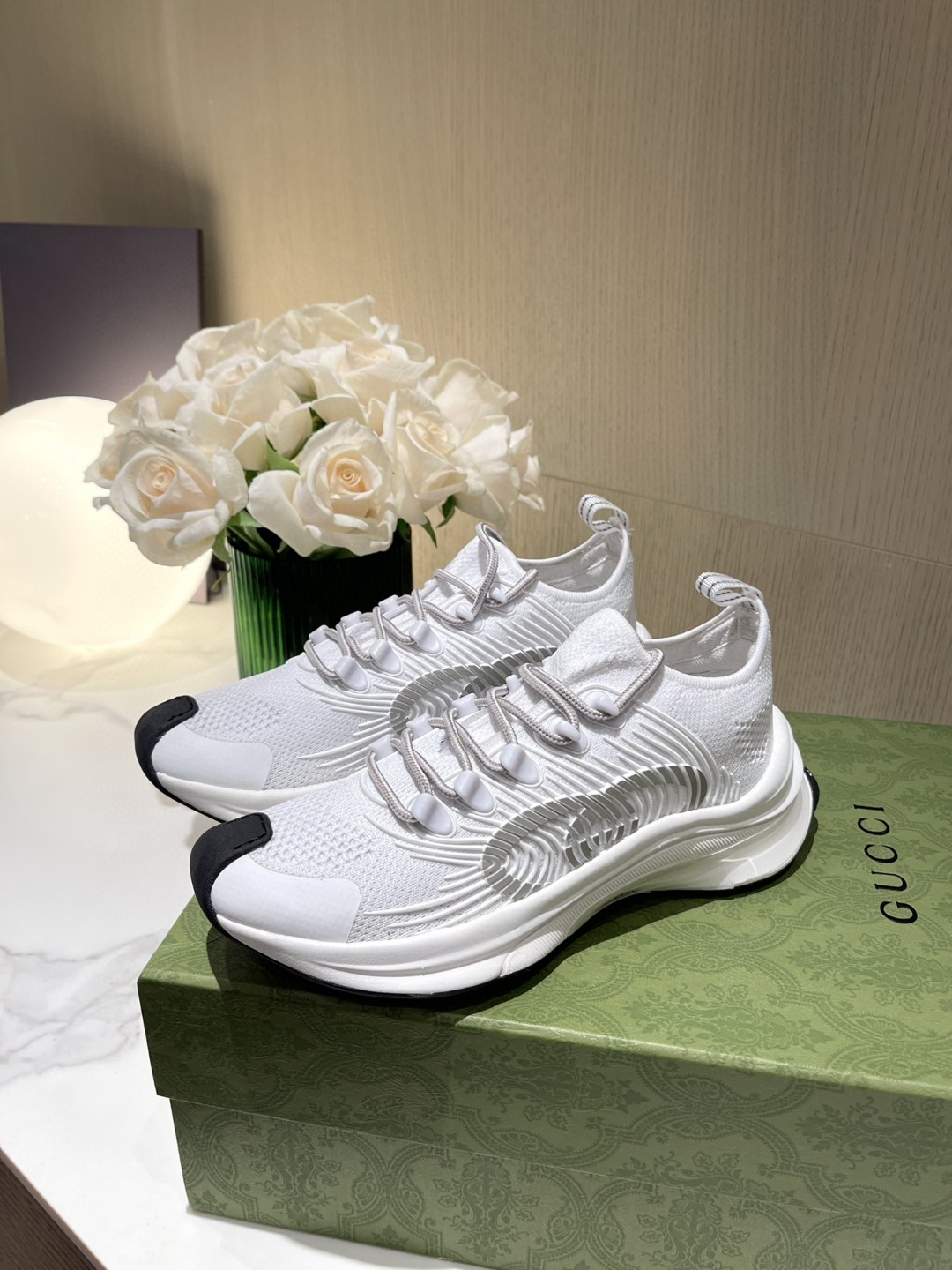 Gvc*1 Run Men’s Sneaker White For Men 680893 USM10 8475