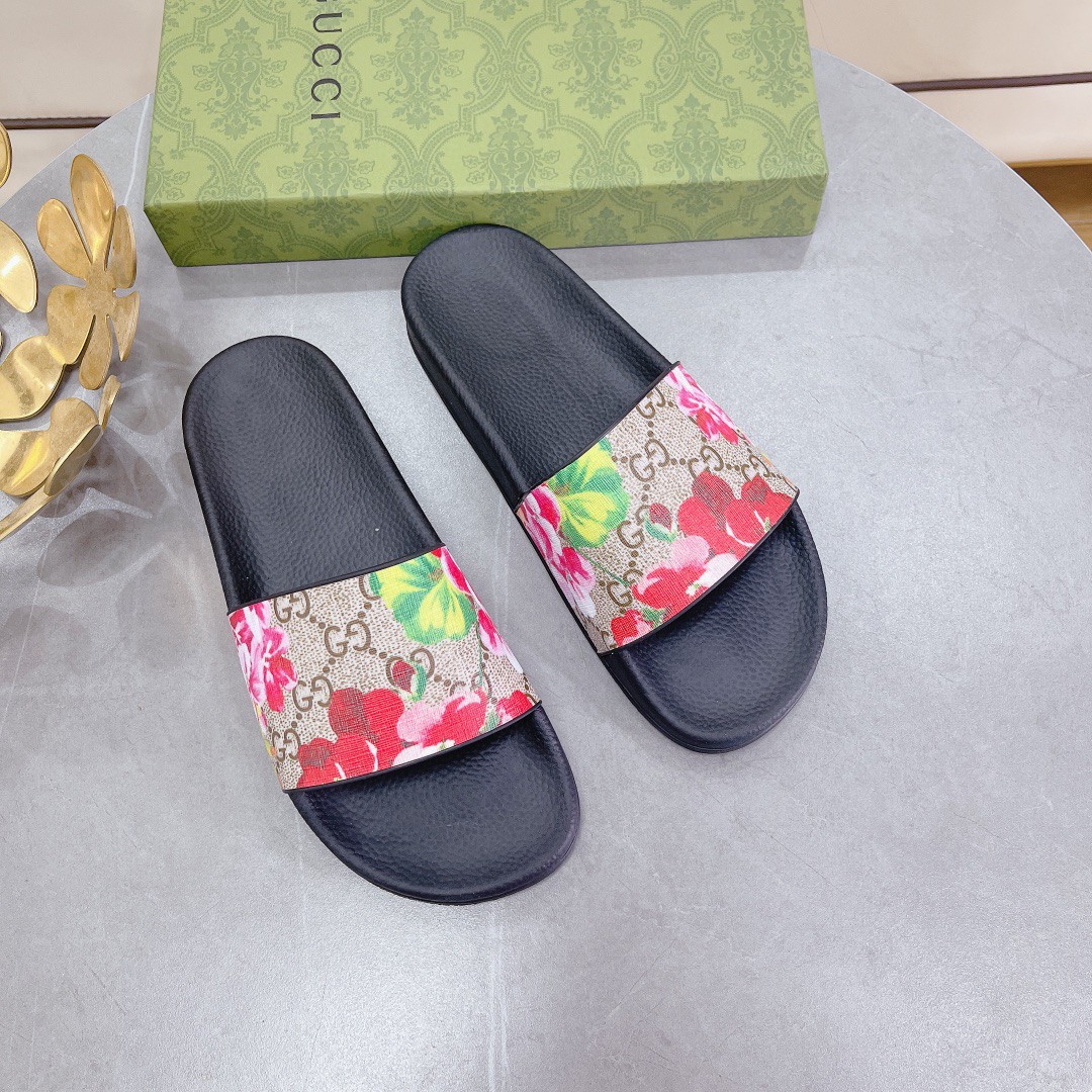 Gvc*1 Men’s Slides Bloom Print Red For Men 408508 G2200 8919