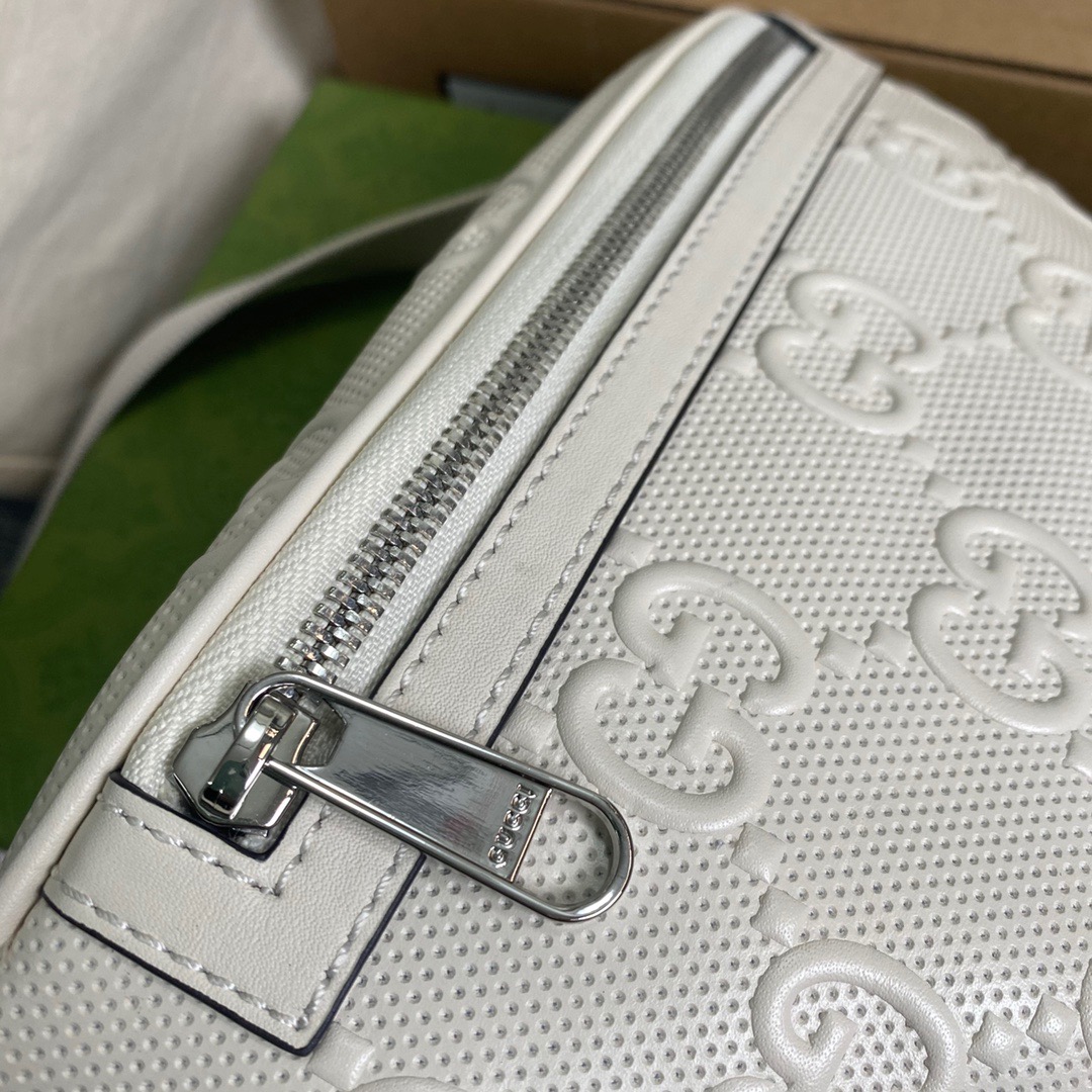 Gvc*1 GG Embossed Belt Bag White GG Embossed For Men  9.1in/23cm GG 658582 1W3CN 9022