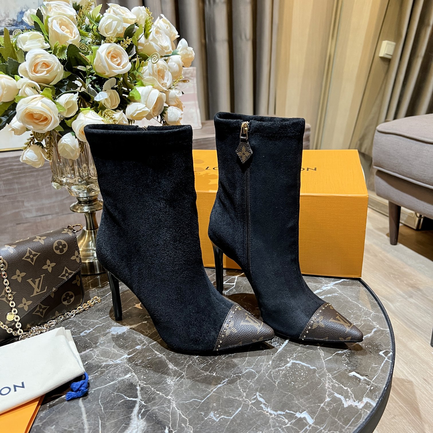 L0vis Vvtt0n Women’s Cherie Ankle Boots Black For Women LV