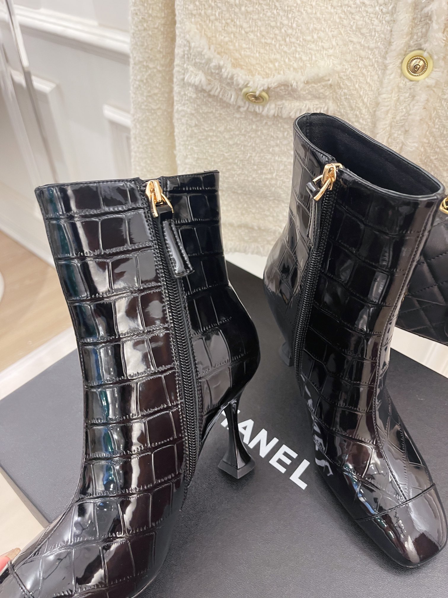 Ch**el Women’s Short Boots Black For Women
