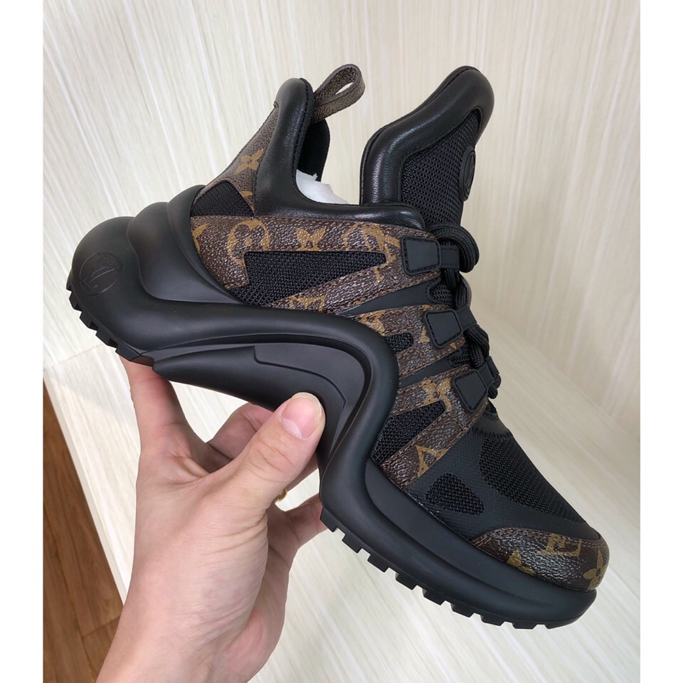 L0vis Vvtt0n Women’s LV Archlight Sneaker Black For Women LV 1A43LO