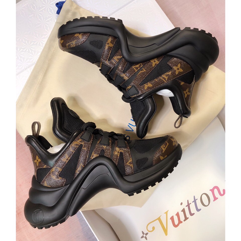 L0vis Vvtt0n Women’s LV Archlight Sneaker Black For Women LV 1A43LO