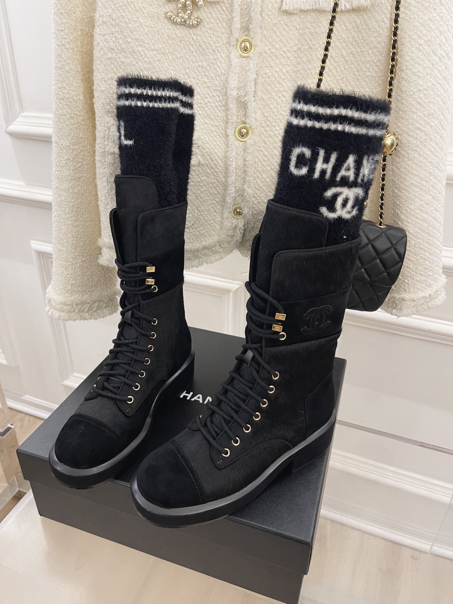 Ch**el Women’s Lace-Ups Black For Women