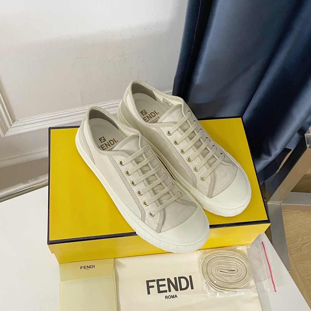 F**di Domino White FF Fabric Low-Tops For Women 8E8325AJZXF1GQF