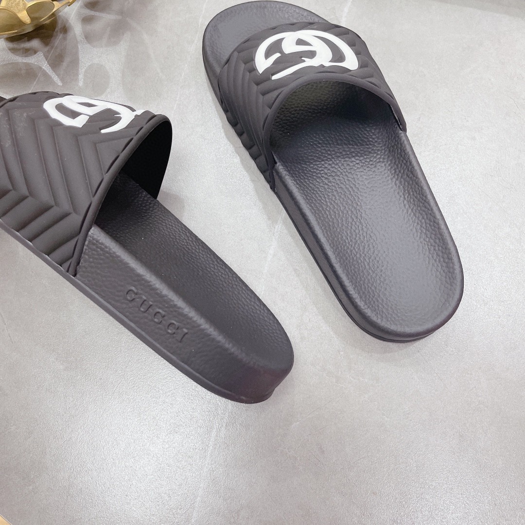 Gvc*1 Women’s Quilted GG Rubber Slide Black And White For Women 601041