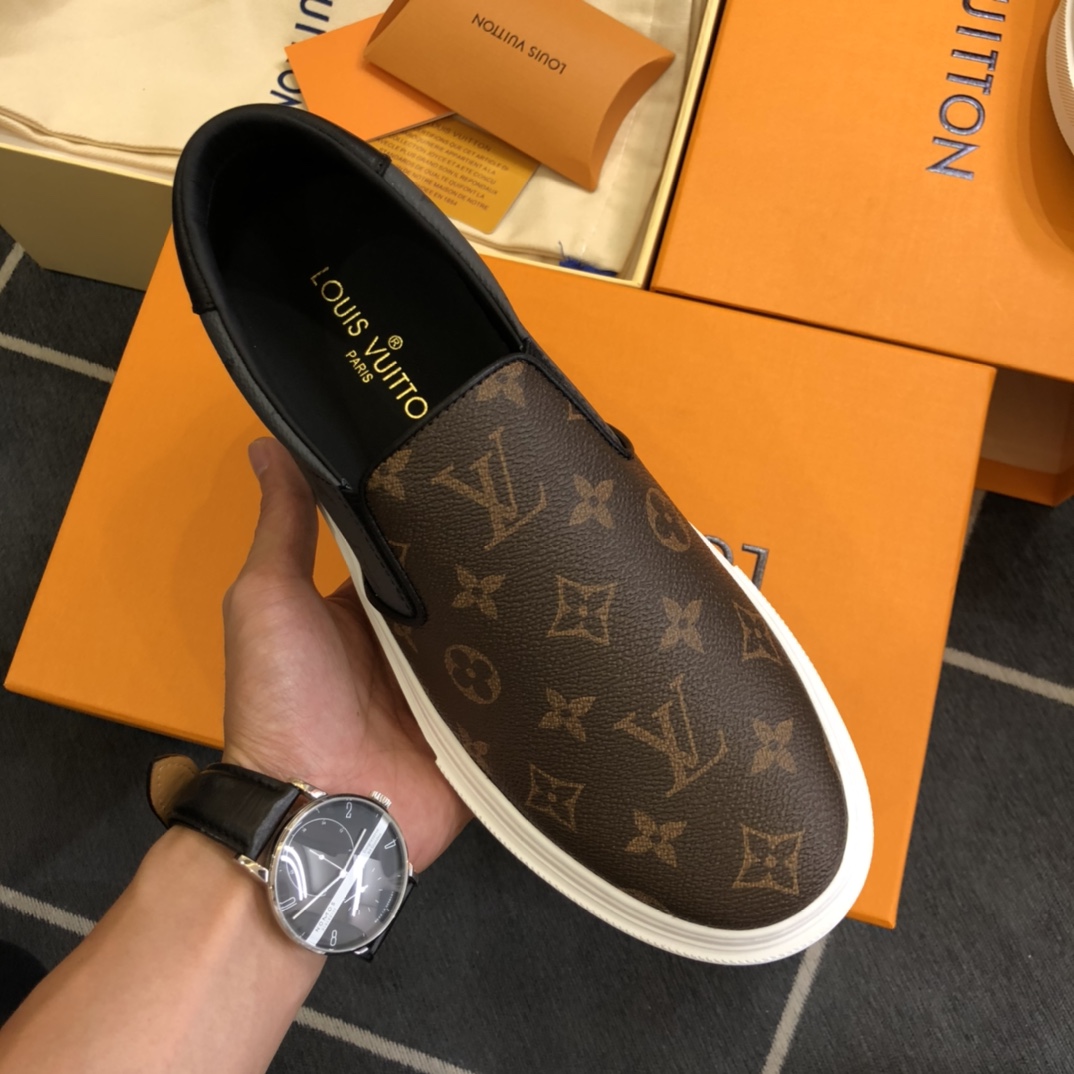 L0vis Vvtt0n LV Slip On Brown For Men LV