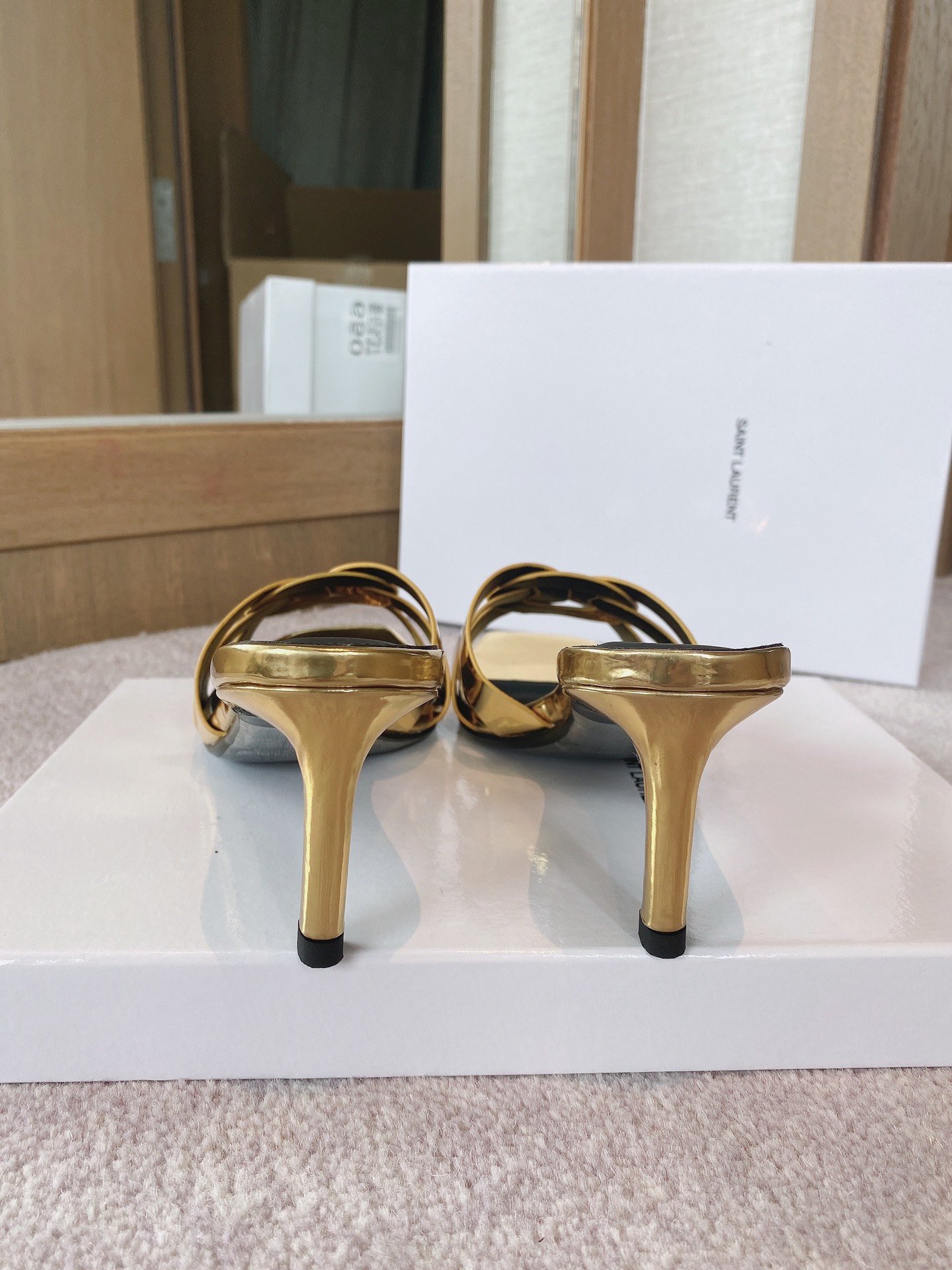 Sa1nt Lau*nt Women’s Tribute Heeled Mules Gold For Women Y51