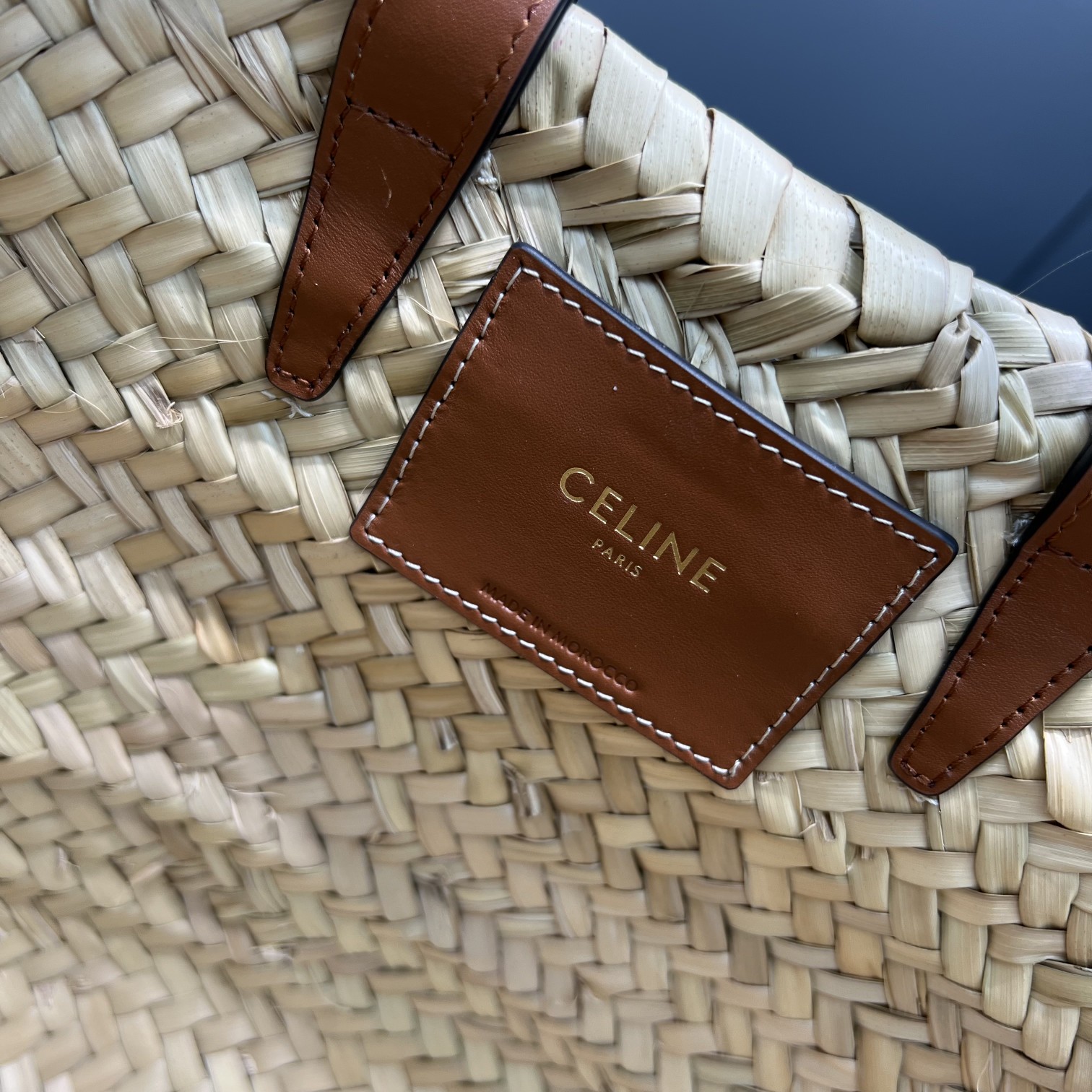Ce1i*e Teen Triomphe Ce1i*e Classic Panier In Palm Leaves With Heart Patch Brown For Women 10in/25cm 194002DUI.04LU