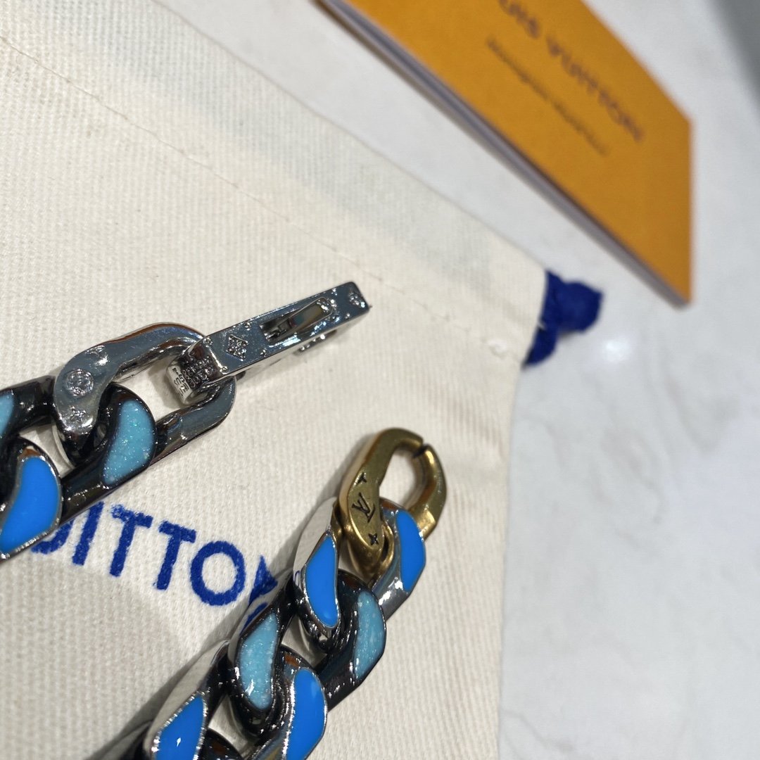 L0vis Vvtt0n Bracelet