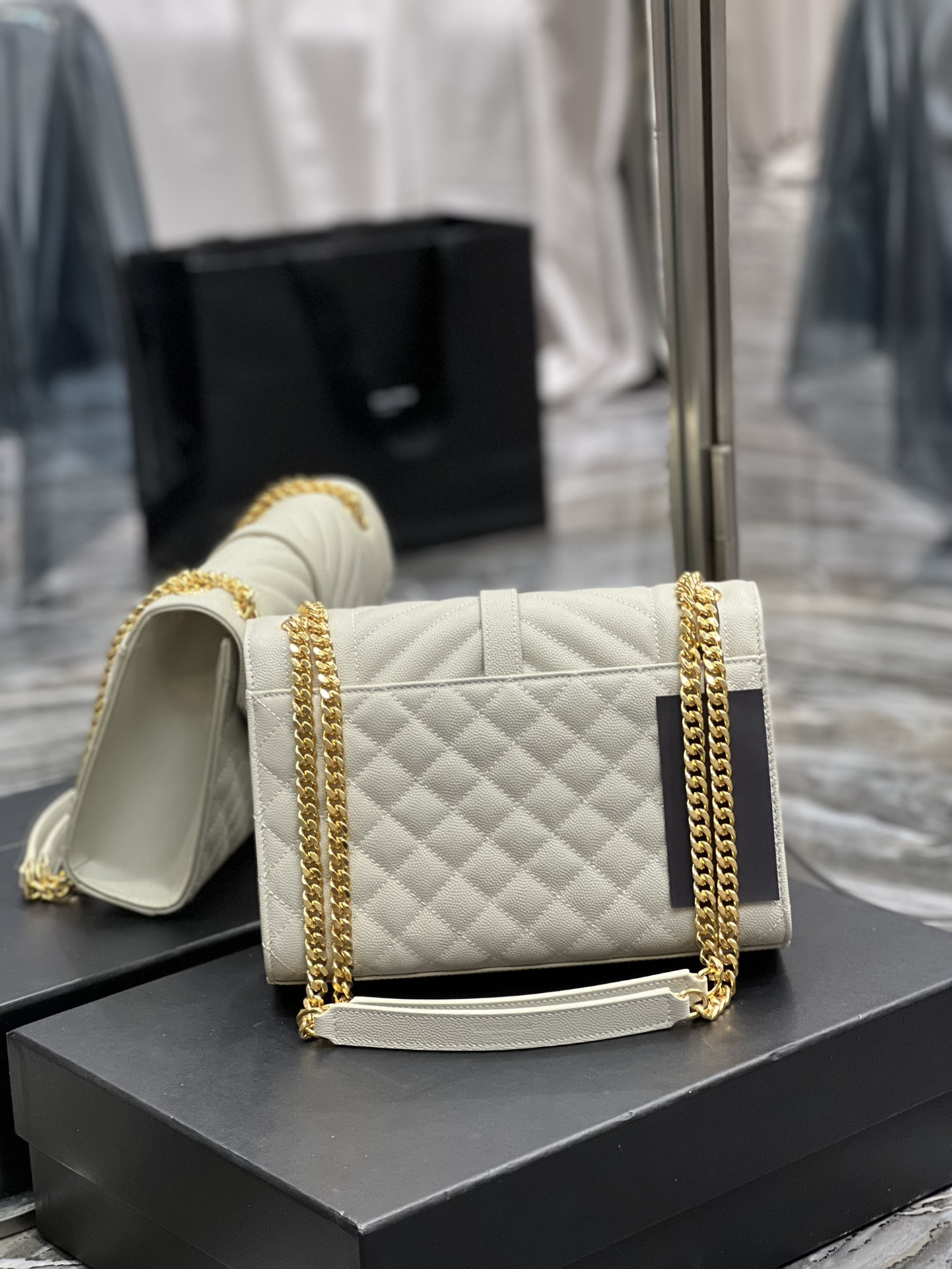 Sa1nt Lau*nt Envelope Medium Chain Bag White For Women, Women’s Bags 9.4in/24cm Y51