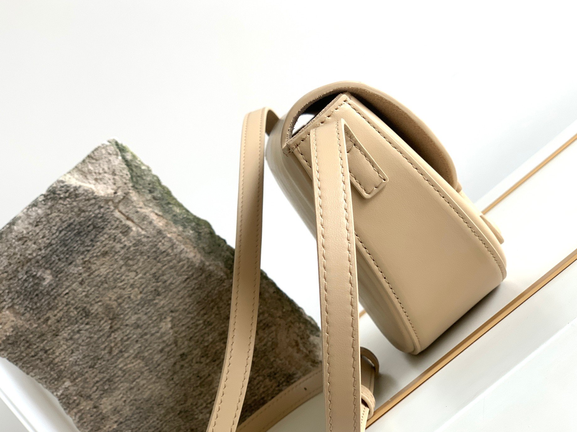 Ce1i*e Besace Cuir Triomphe Bag Nude For Women 9in/23cm 111233DU3.03ND